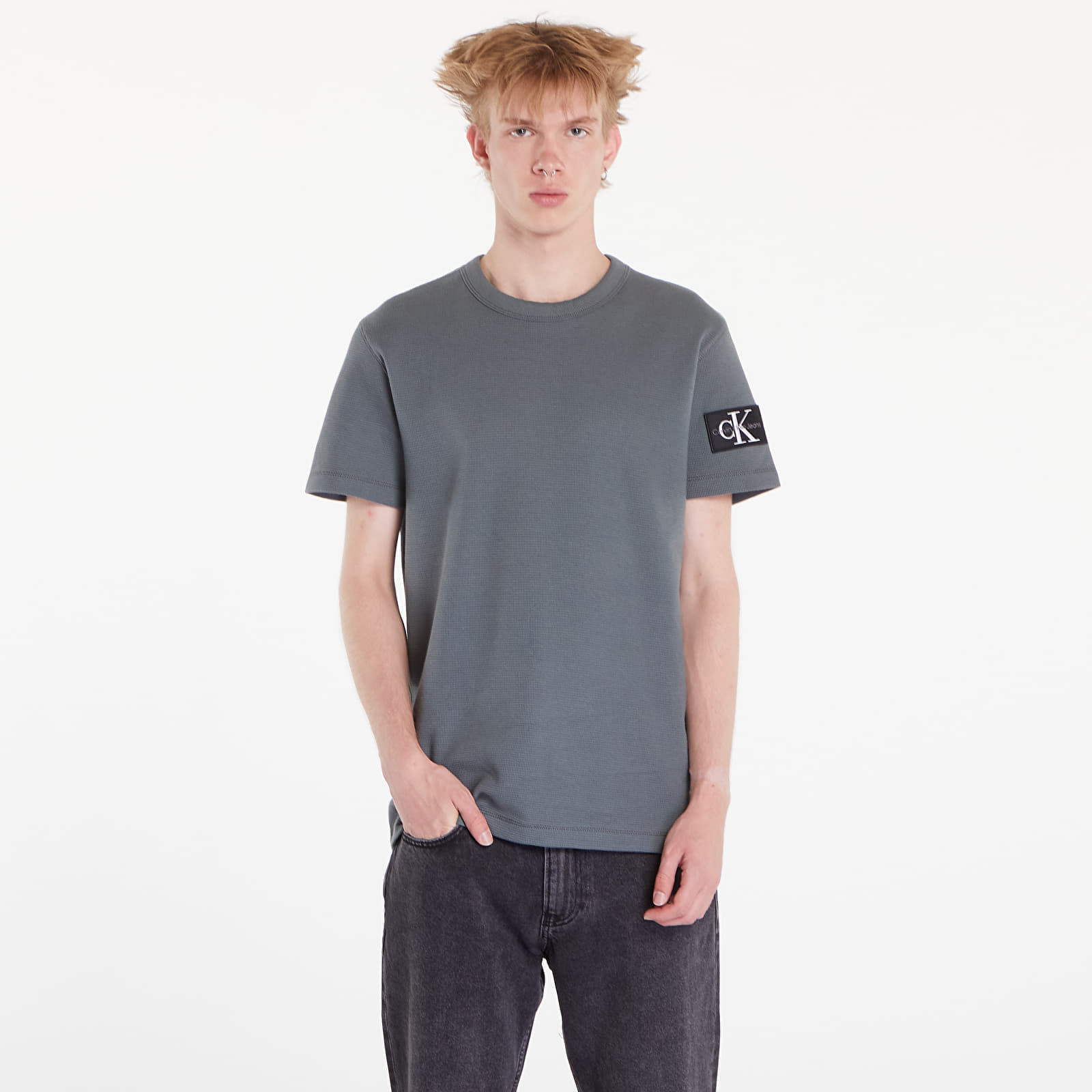 Tričko Calvin Klein Jeans Waffle Cotton Badge T-Shirt Endless Grey L