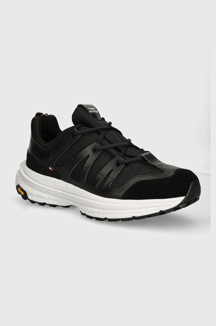 Tenisky Tommy Hilfiger TECH RUNNER CRAFT VIBRAM čierna farba, FM0FM05133