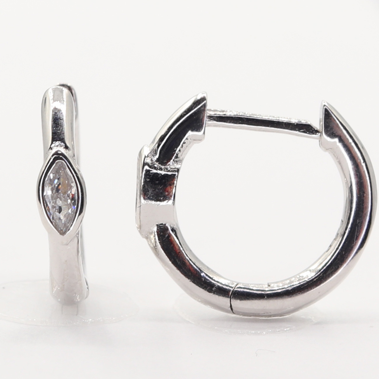 Strieborné náušnice 109355