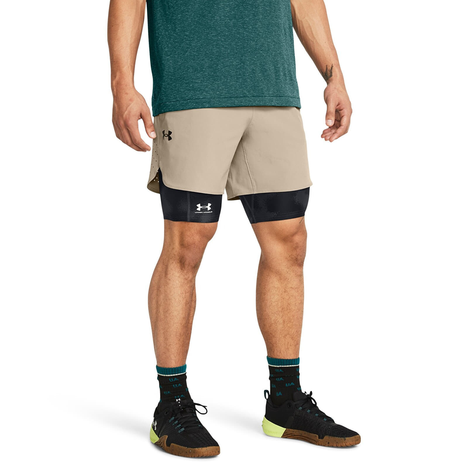 Under Armour Peak Woven Shorts Brown XXL