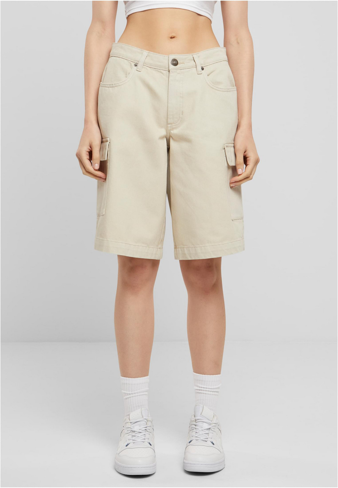 Women's cargo shorts beige