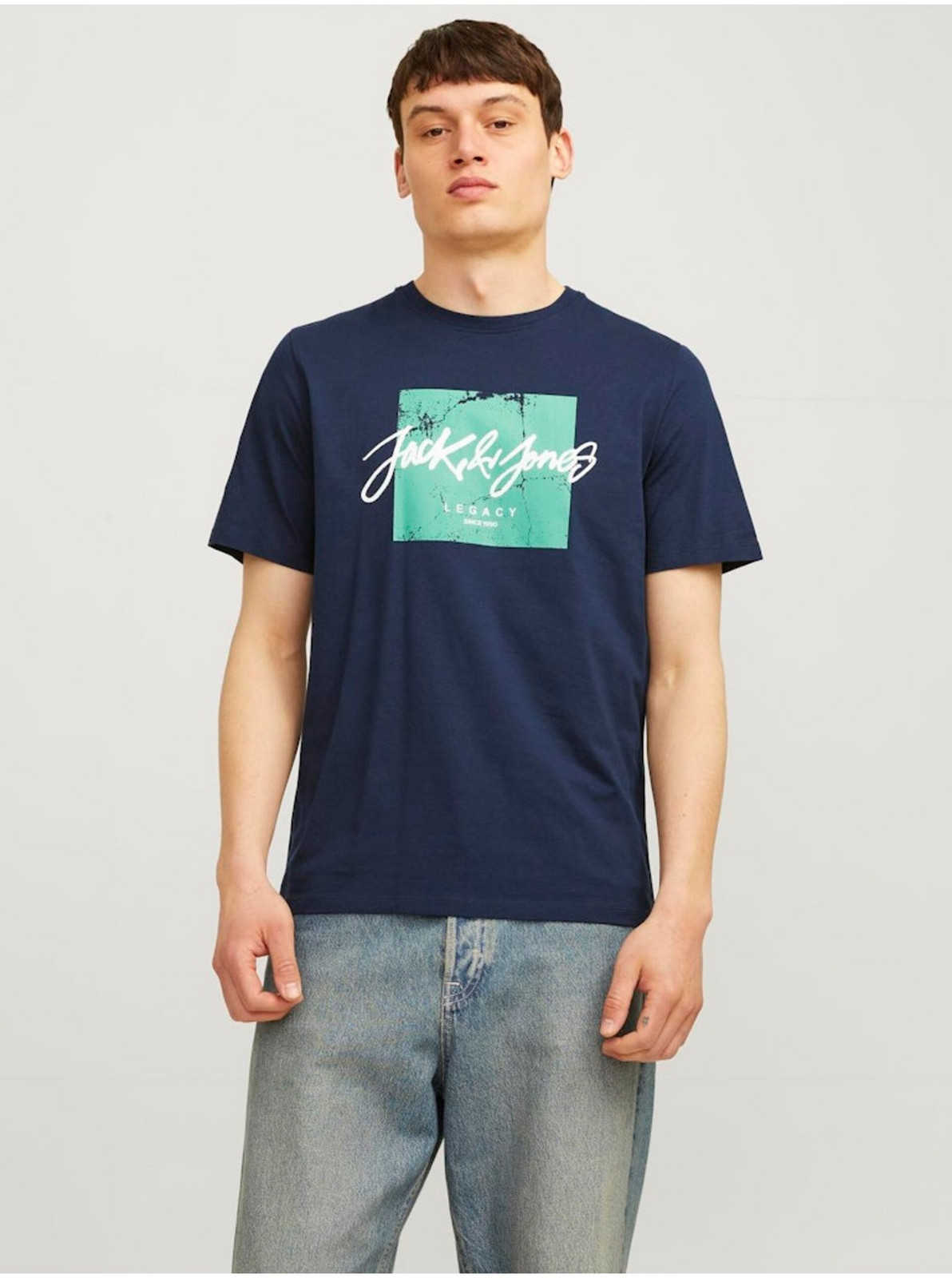 Tmavomodré pánske tričko Jack & Jones JJTILEY
