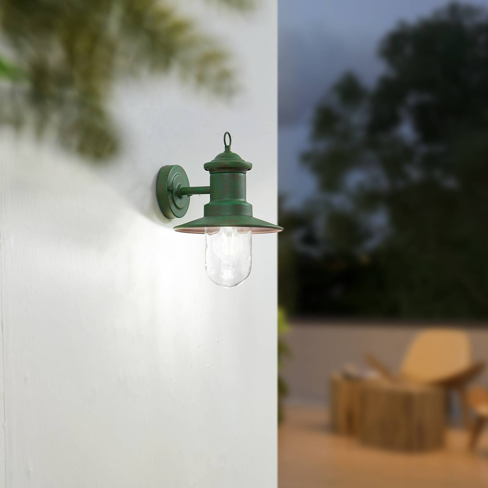 Vonkajšie nástenné svietidlo Lindby Eloretta, zelené, oceľ, výška 31 cm