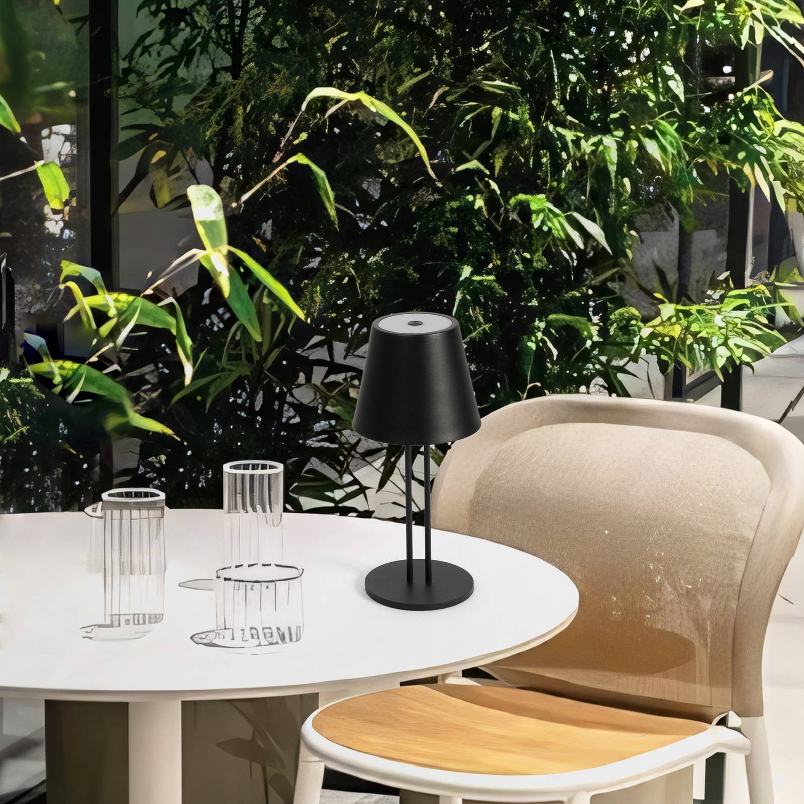 Nabíjacia stolová lampa Lindby LED Janea, dvojnohá, čierna