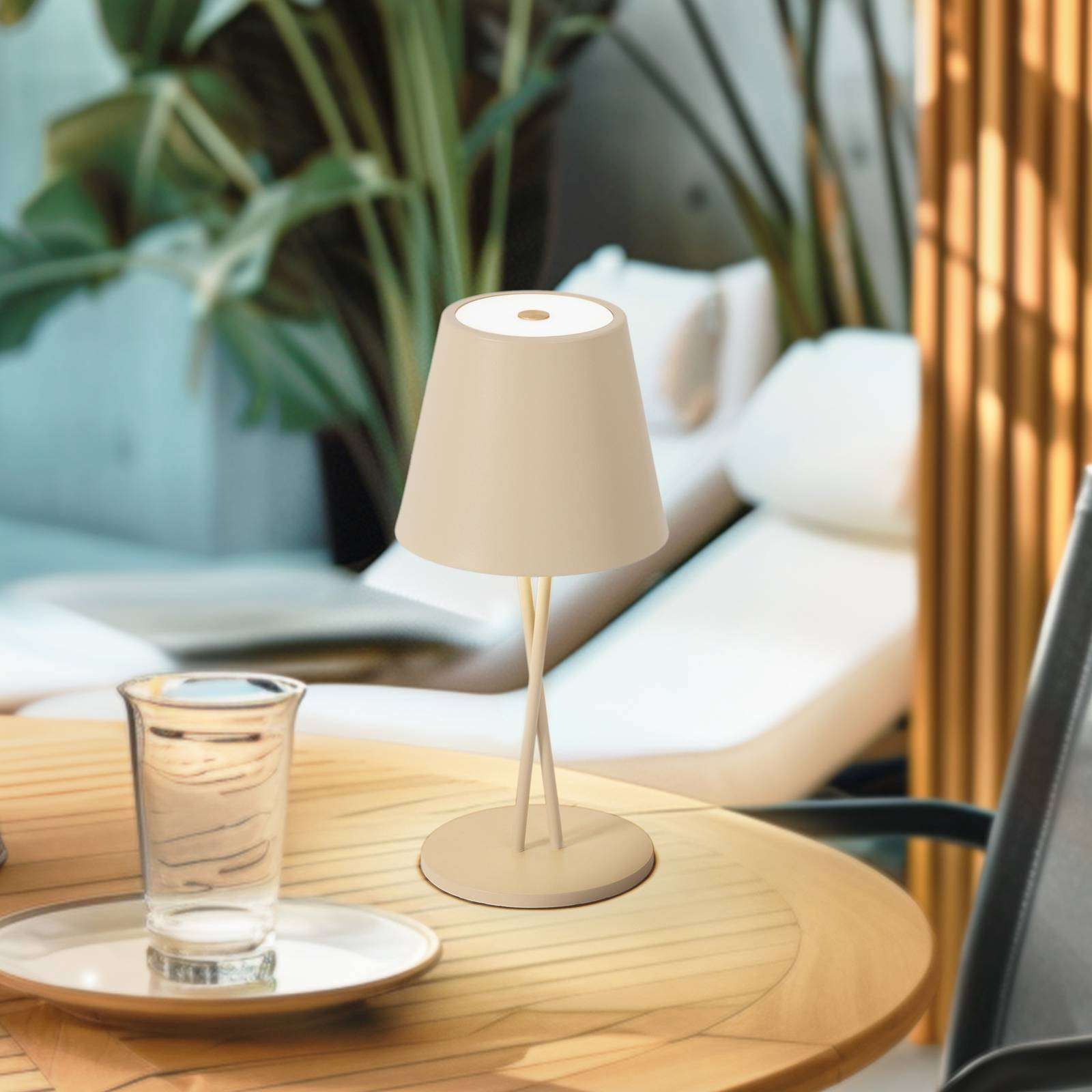 Nabíjateľná stolová lampa Lindby LED Janea, pieskovo béžová, prekrížená