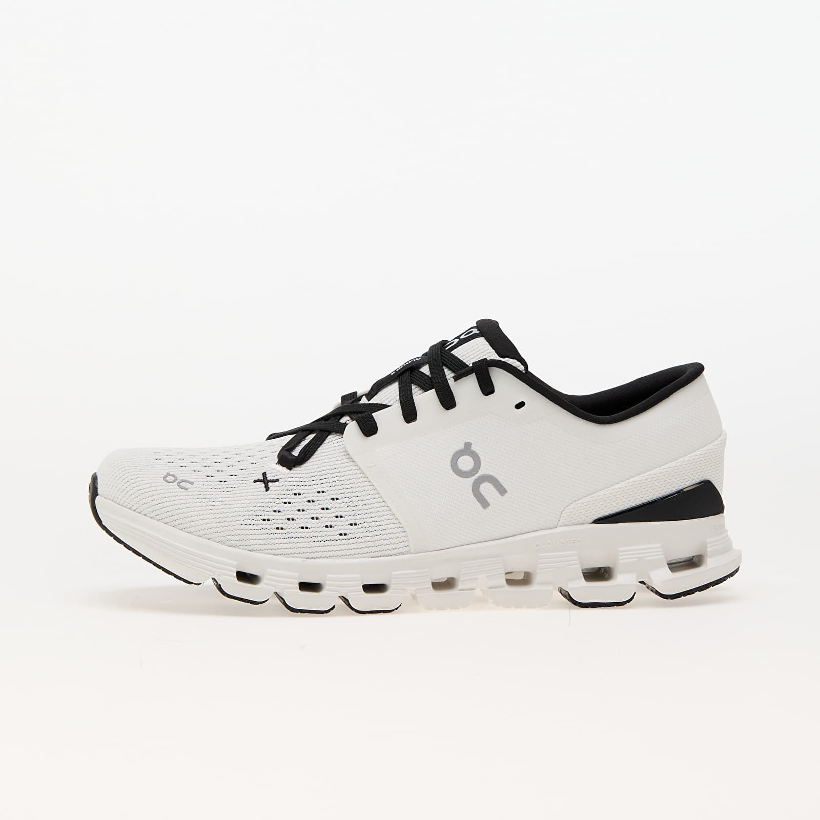 Tenisky On M Cloud X 4 Ivory/ Black EUR 43
