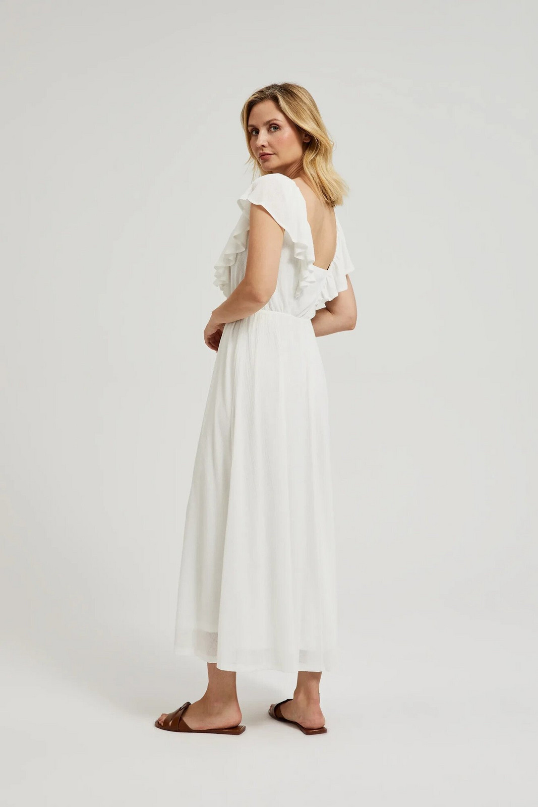 Women's maxi dress with back neckline MOODO - white