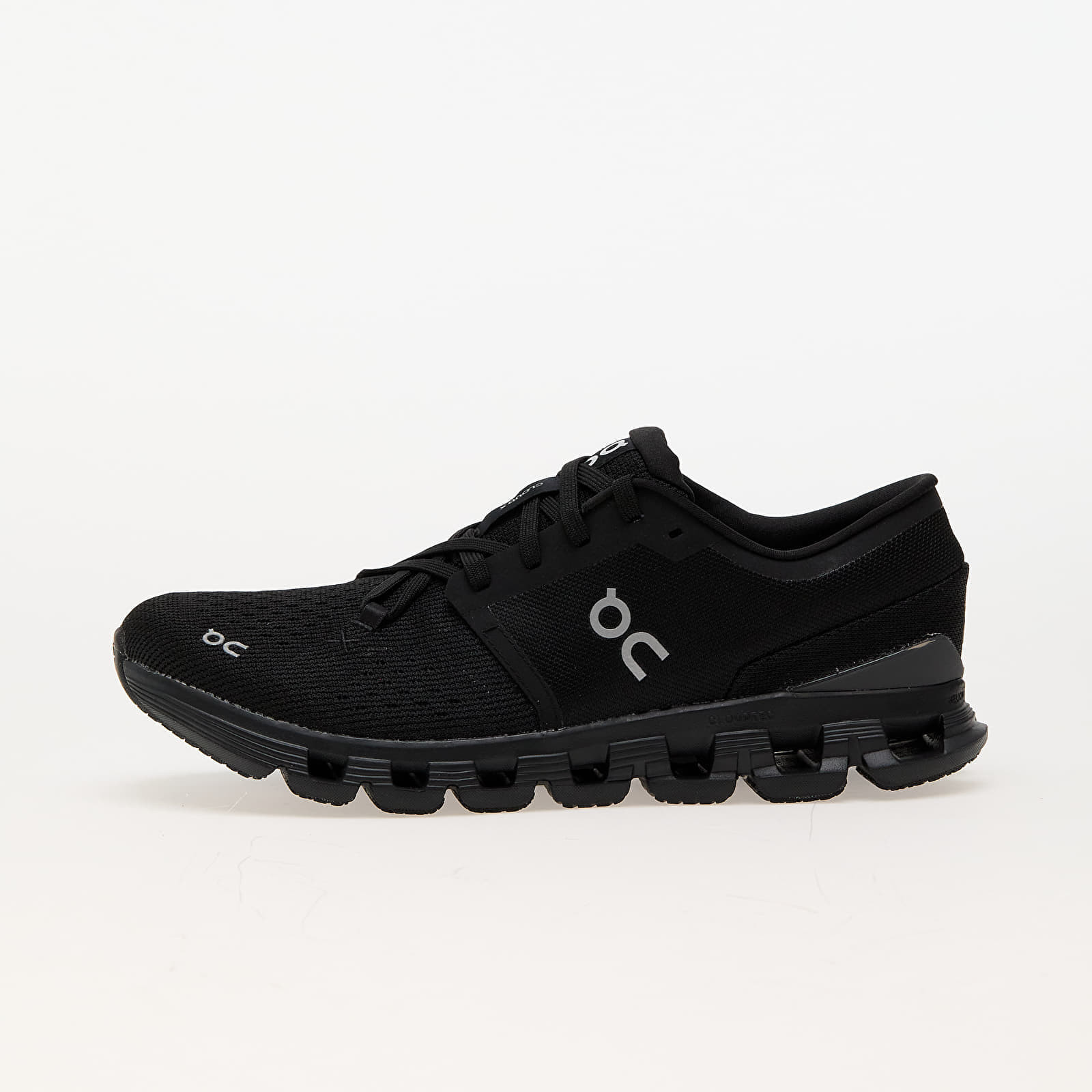 Tenisky On M Cloud X 4 Black/ Eclipse EUR 45