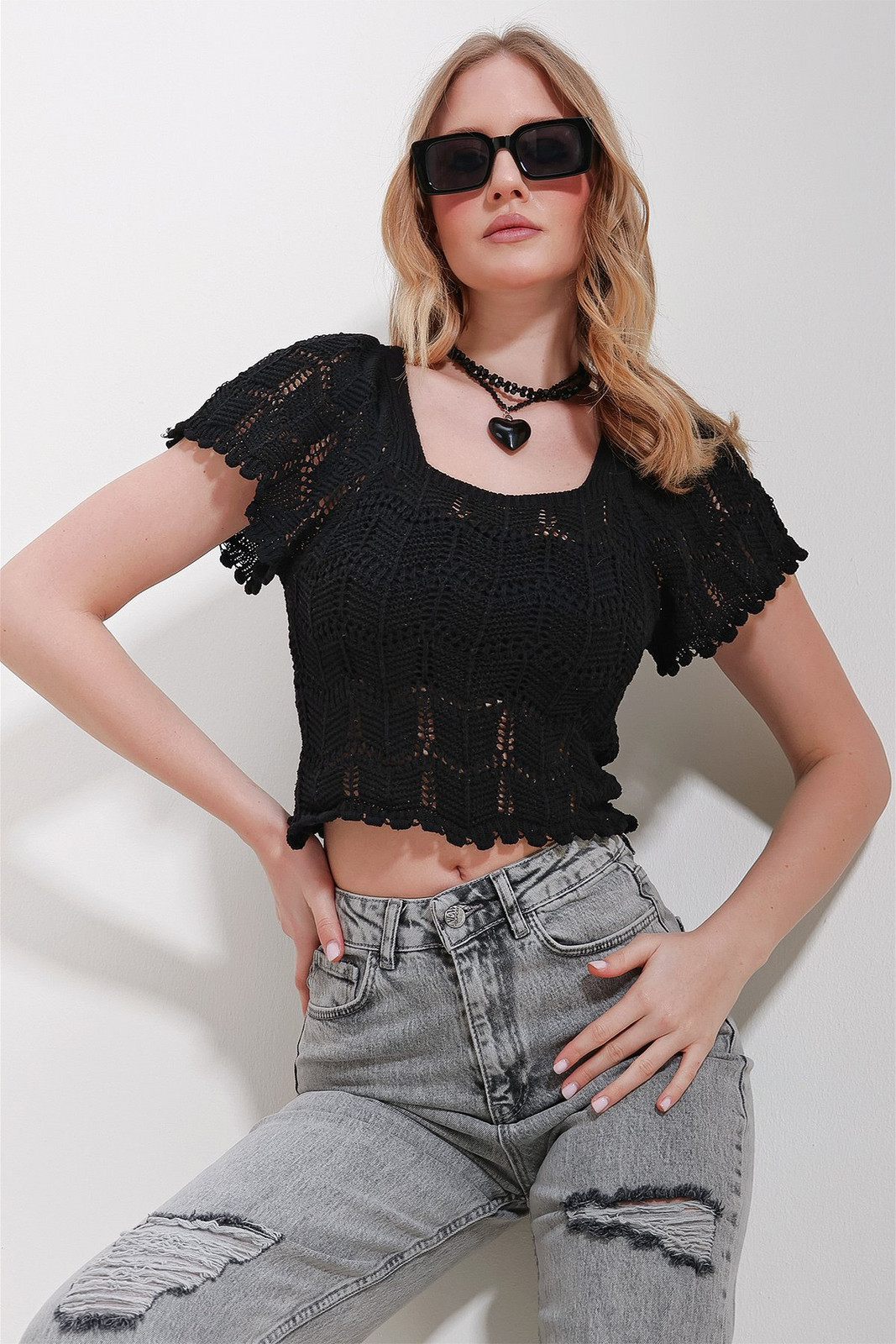 Trend Alaçatı Stili Women's Black Square Neck Openwork Knitwear Blouse