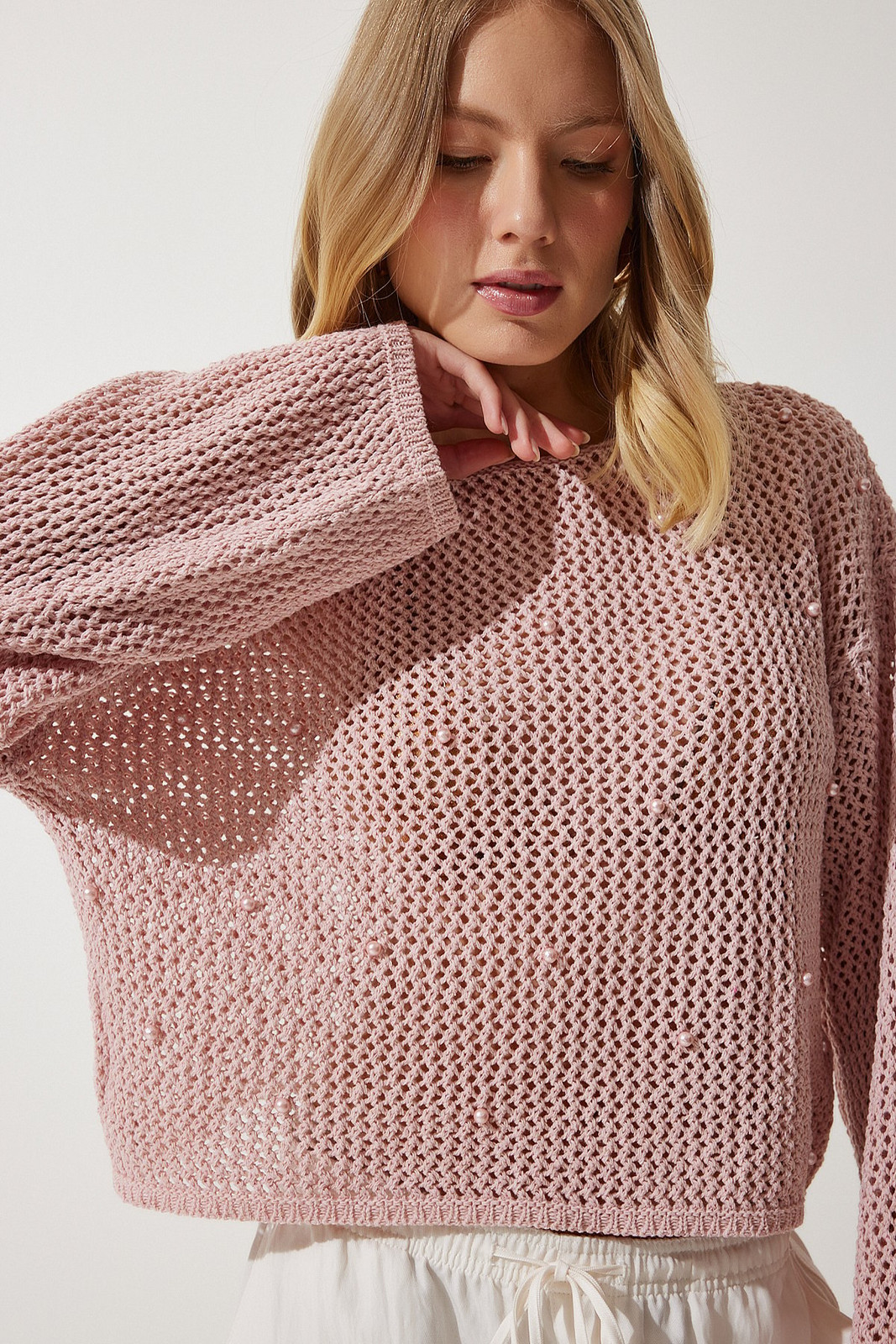 Happiness İstanbul Women's Powder Pearl Detailed Openwork Seasonal Knitwear Sweater