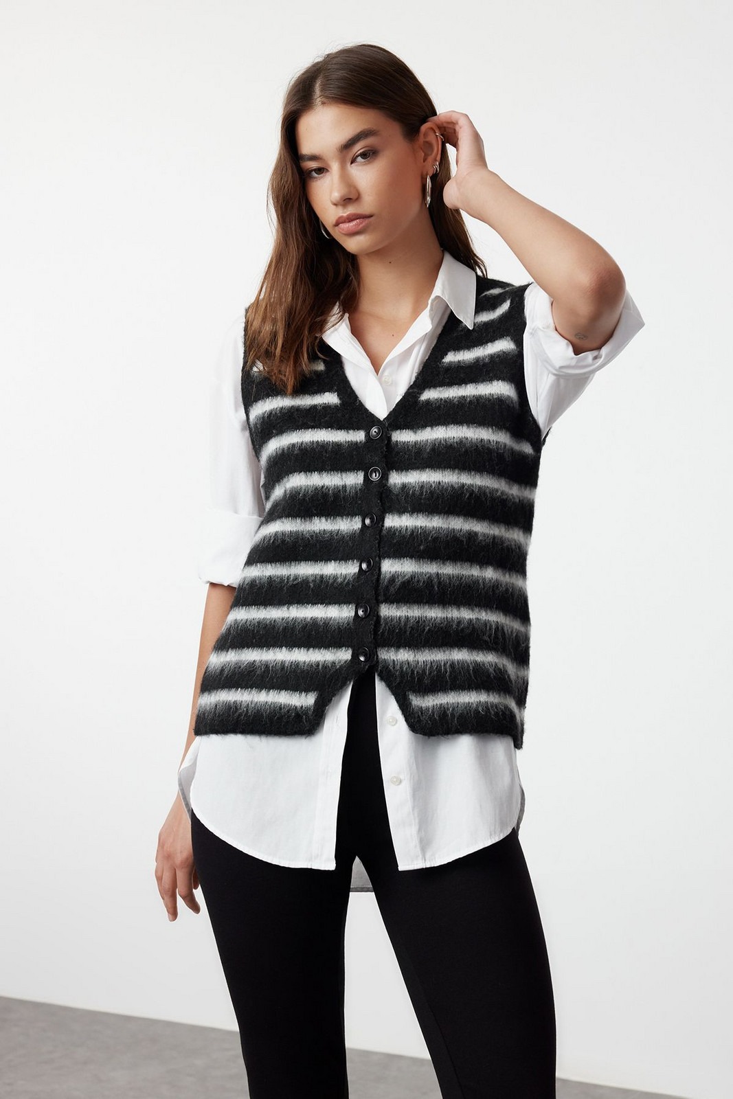 Trendyol Black Striped V-Neck Regular Vest