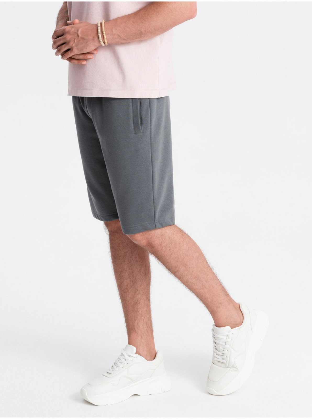 Šedé pánske basic teplákové kraťasy Ombre Clothing
