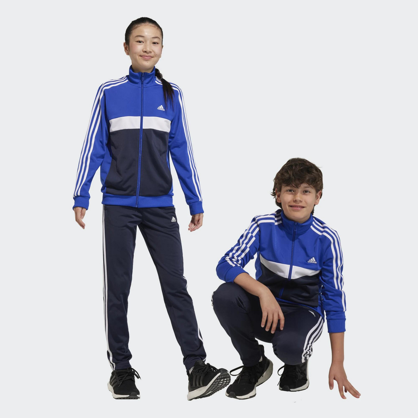 Detská súprava Adidas čierno-modrá
