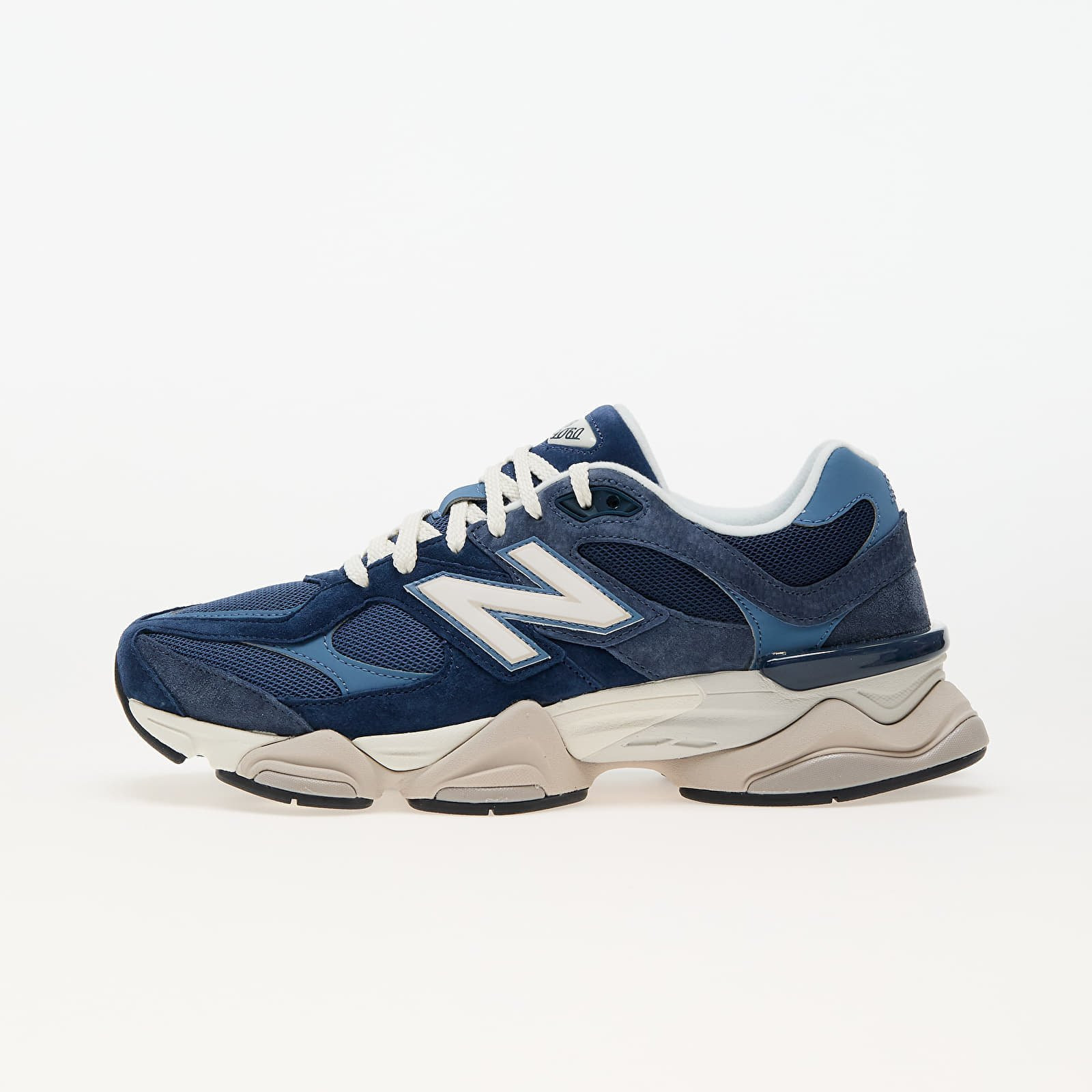 Tenisky New Balance 9060 Nb Navy EUR 44.5