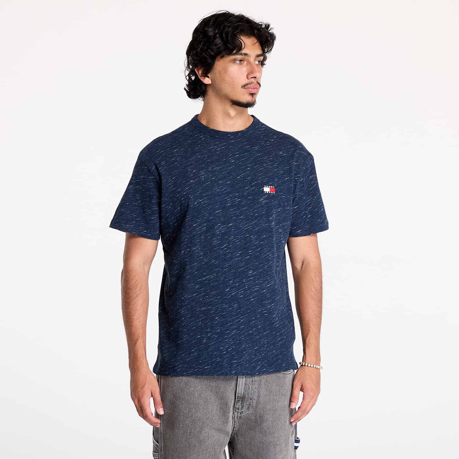 Tričko Tommy Jeans Badge Crew Neck T-Shirt Dark Night Navy S