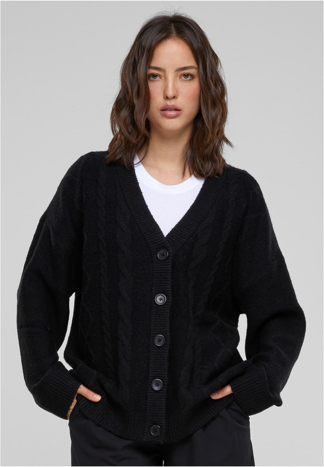 Women's knitted cardigan black