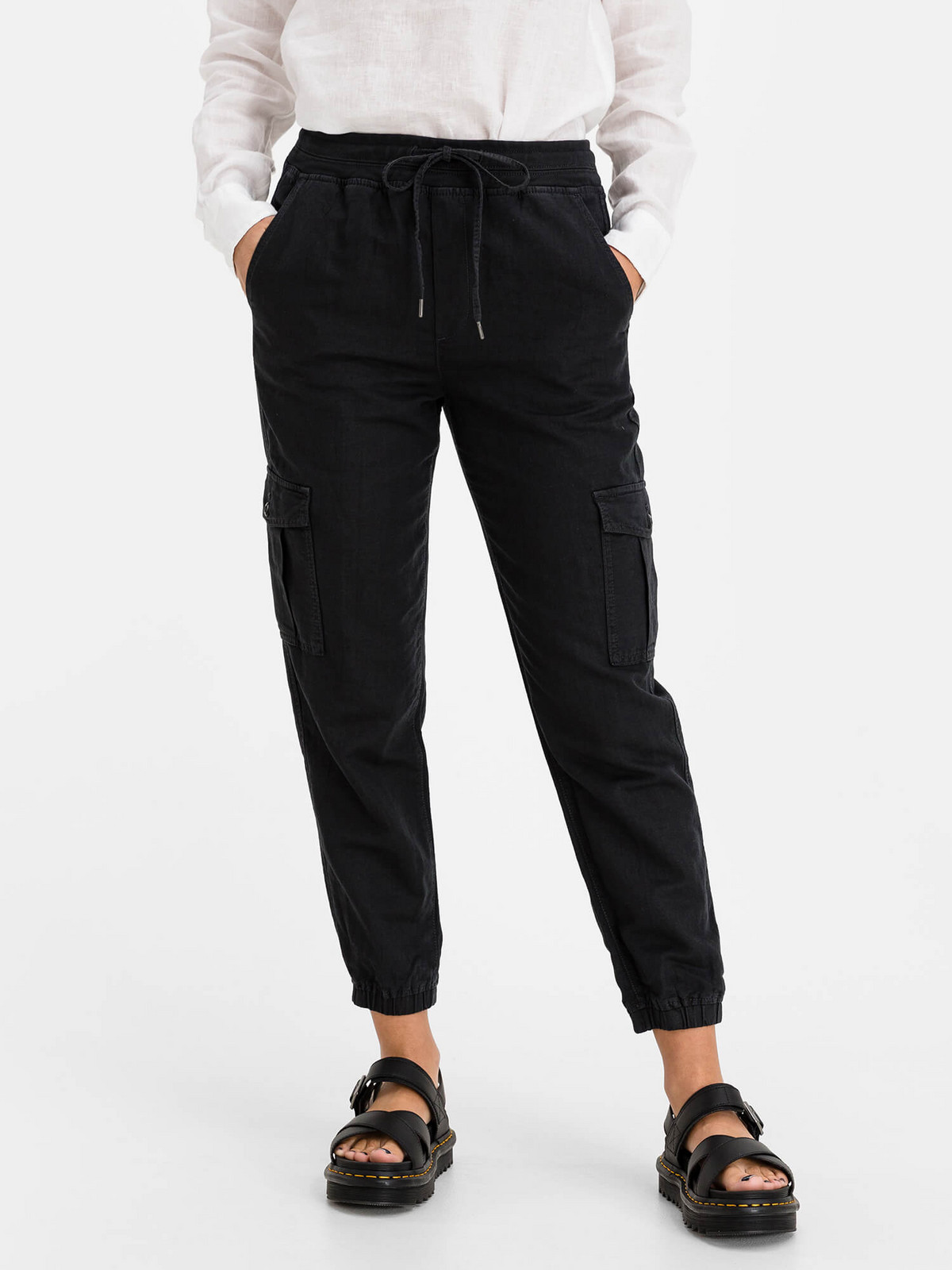 GAP Nohavice cargo joggers Čierna