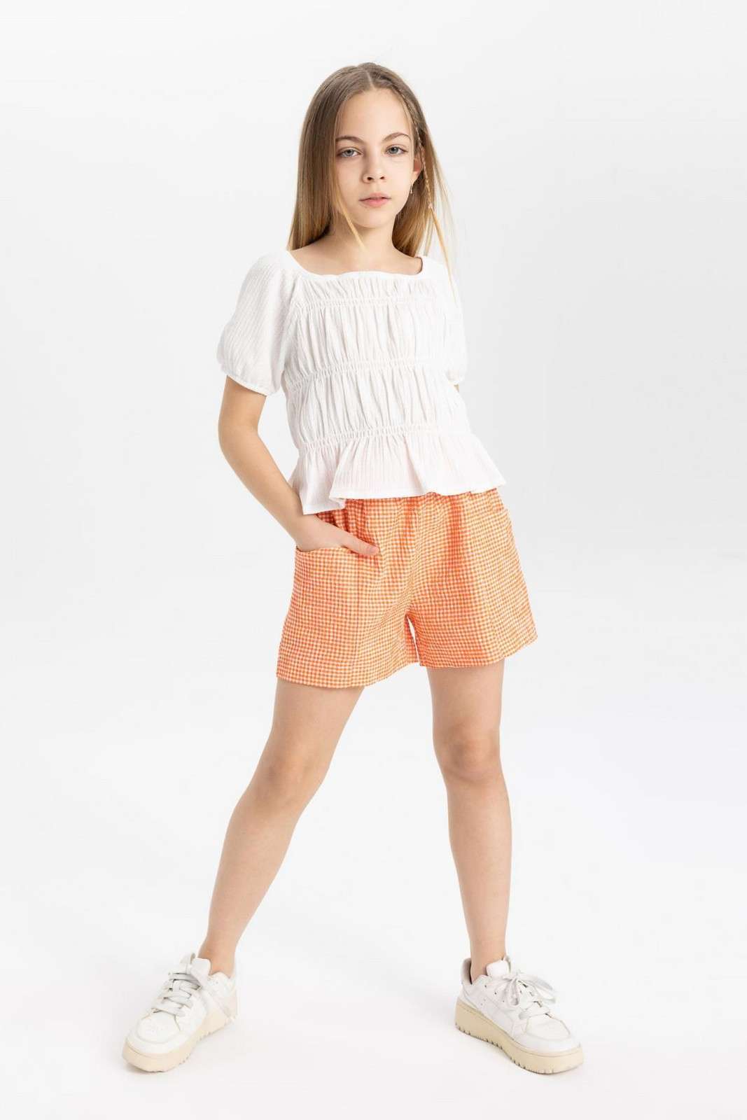 DEFACTO Girl's Checkered Paperbag Shorts