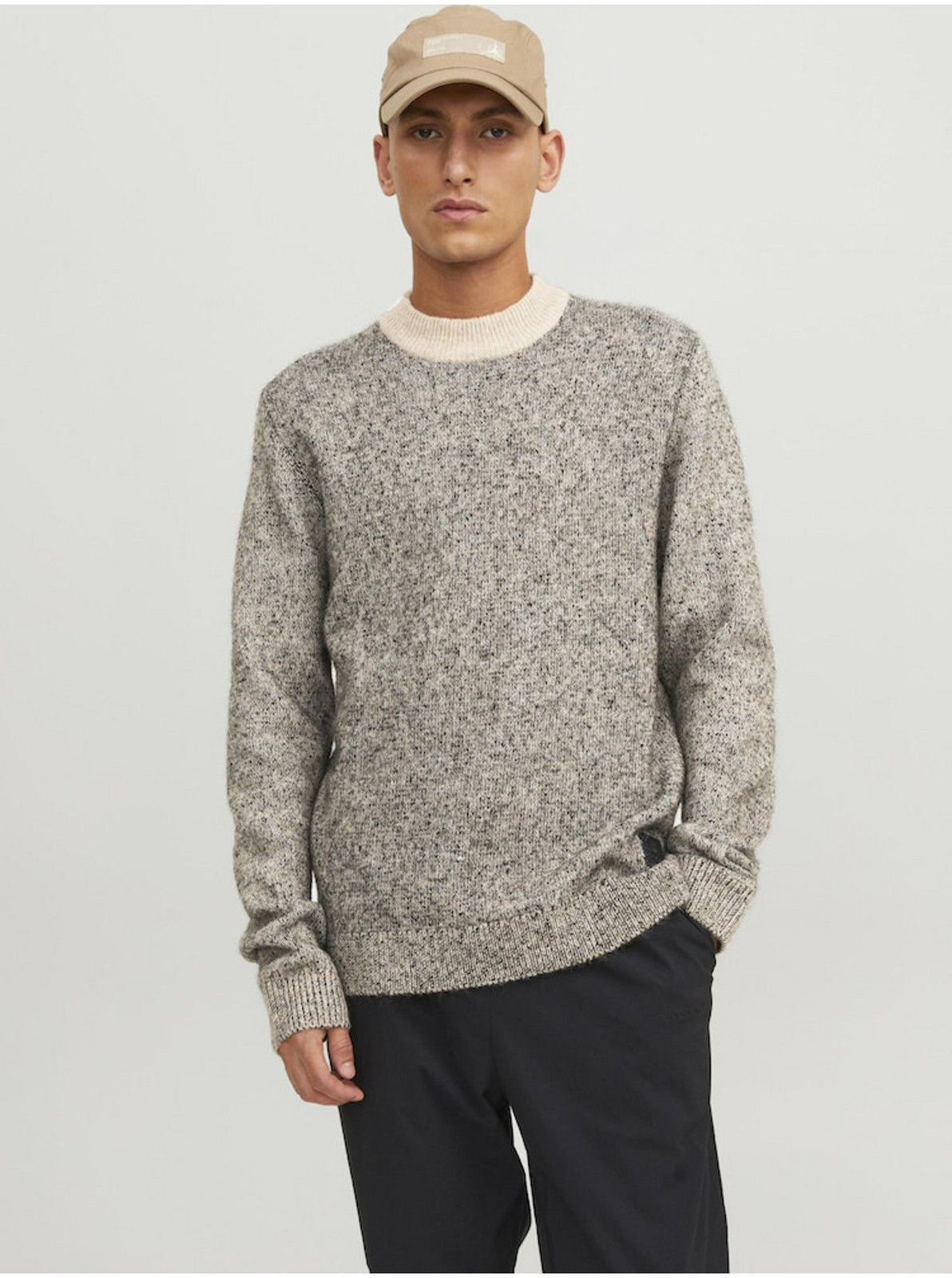 Béžovo-čierny pánsky sveter Jack & Jones Space