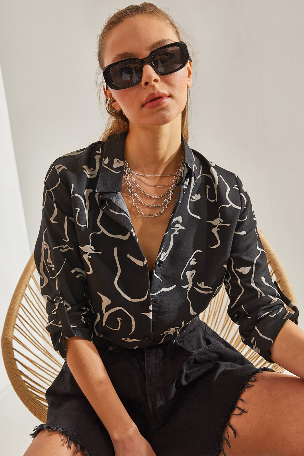 Bianco Lucci Women's Multi Patterned Sleeve Folded Shirt