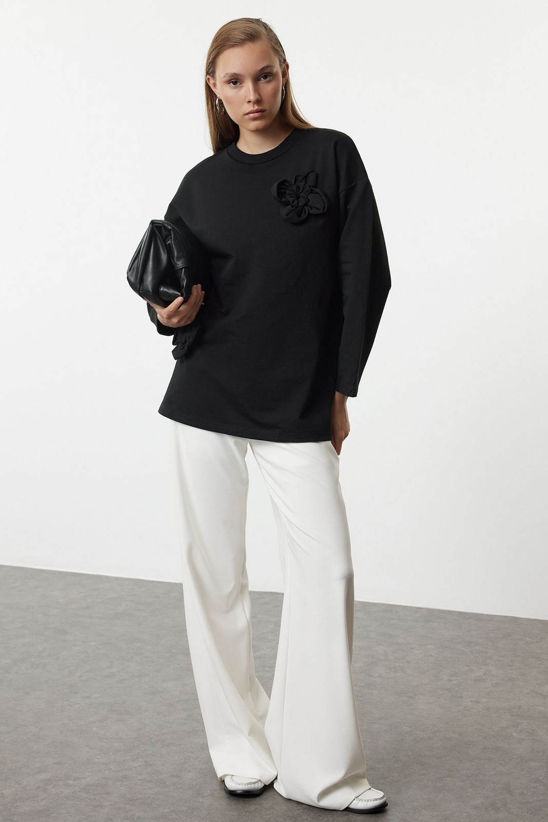 Trendyol Black Rose Detailed Knitted Tunic
