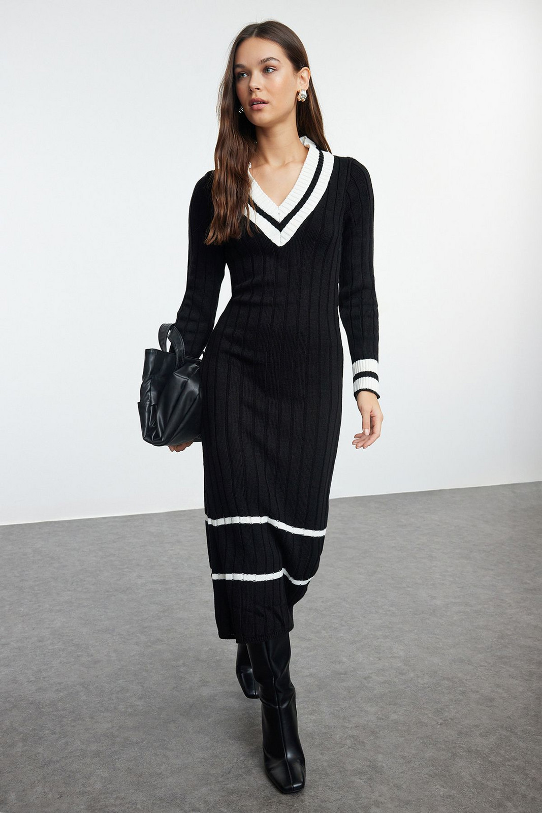 Trendyol Black Maxi Knitwear Color Block Dress