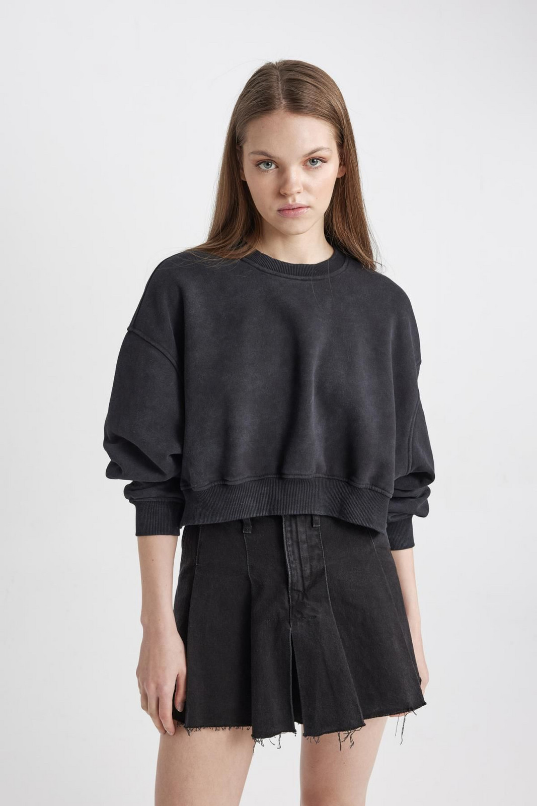 DEFACTO Coool Crop Thick Fabric Washable Pale Effect Sweatshirt