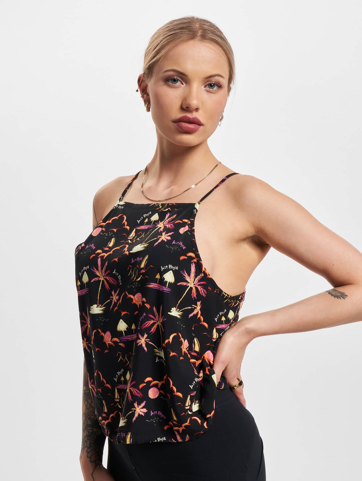 Women's top Waikiki black