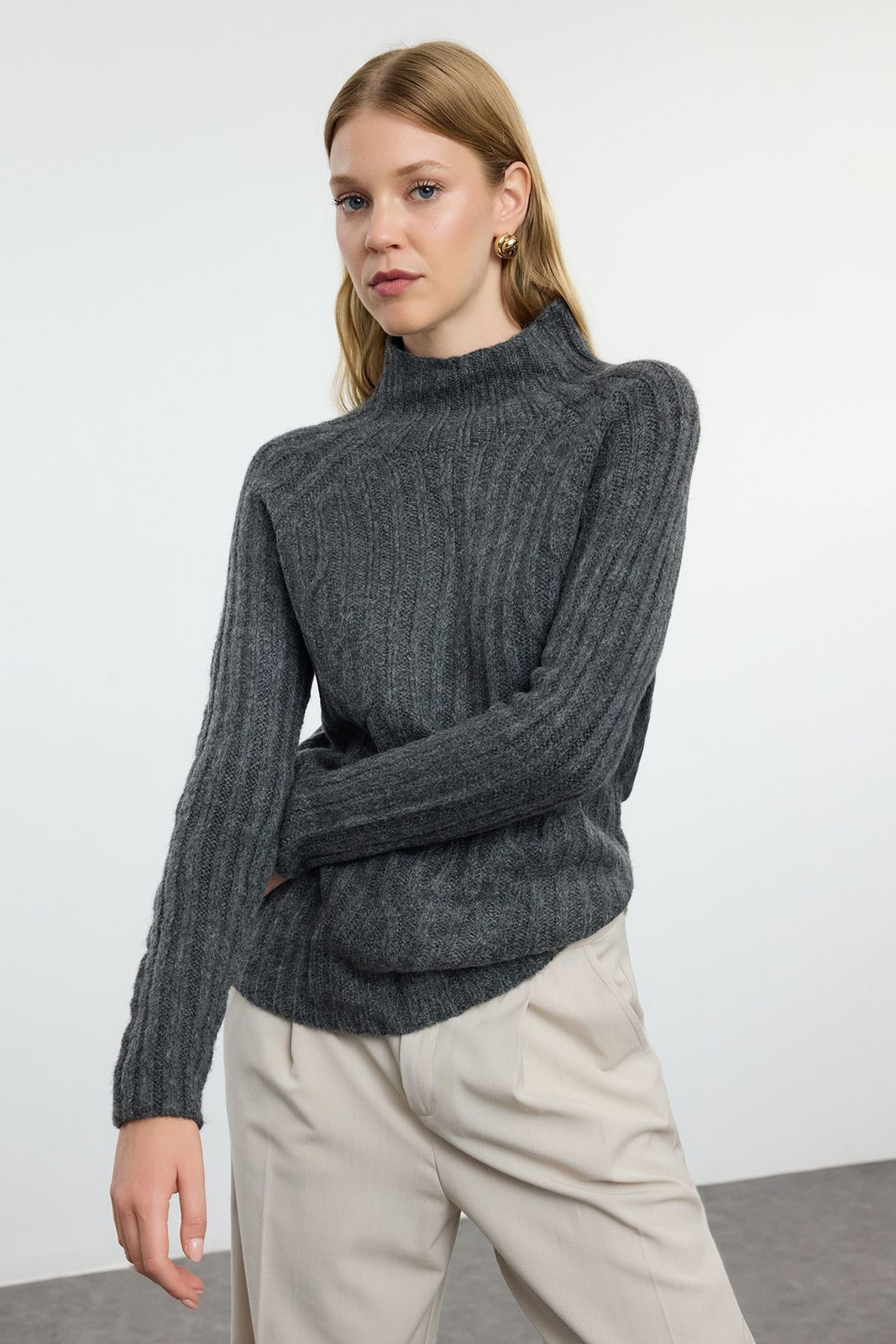 Trendyol Anthracite Soft Textured Knit Detailed High Collar Knitwear Sweater