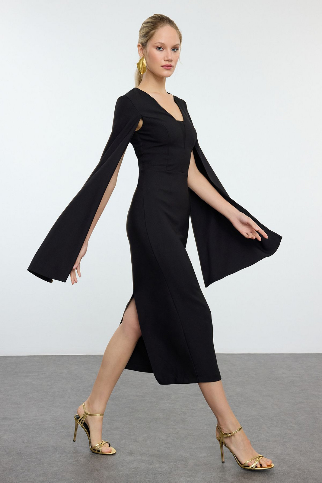Trendyol Black Sleeve Detailed Woven Dress