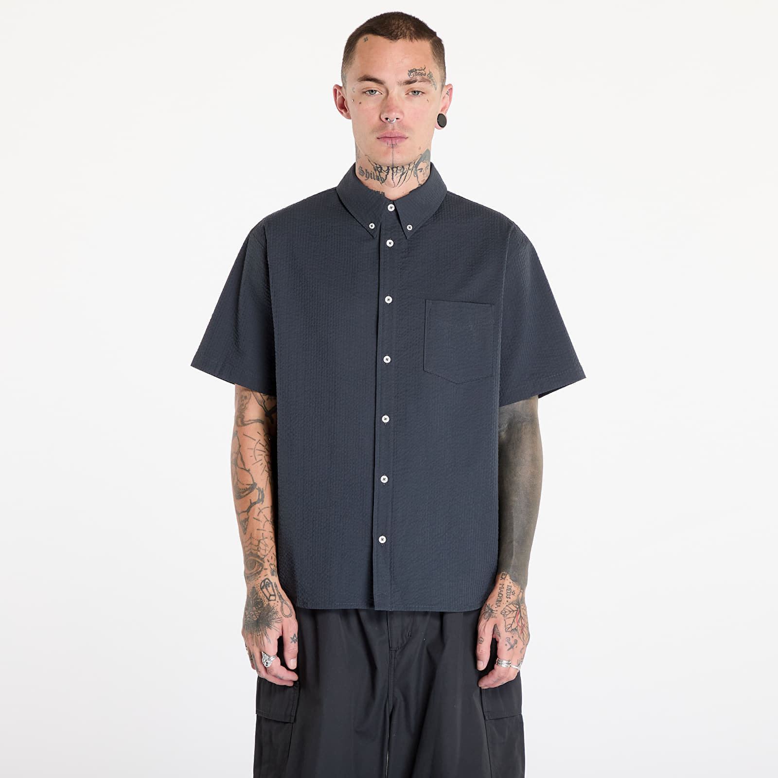 Košeľa Nike Life Men's Short-Sleeve Seersucker Button-Down Shirt Anthracite/ Anthracite XS