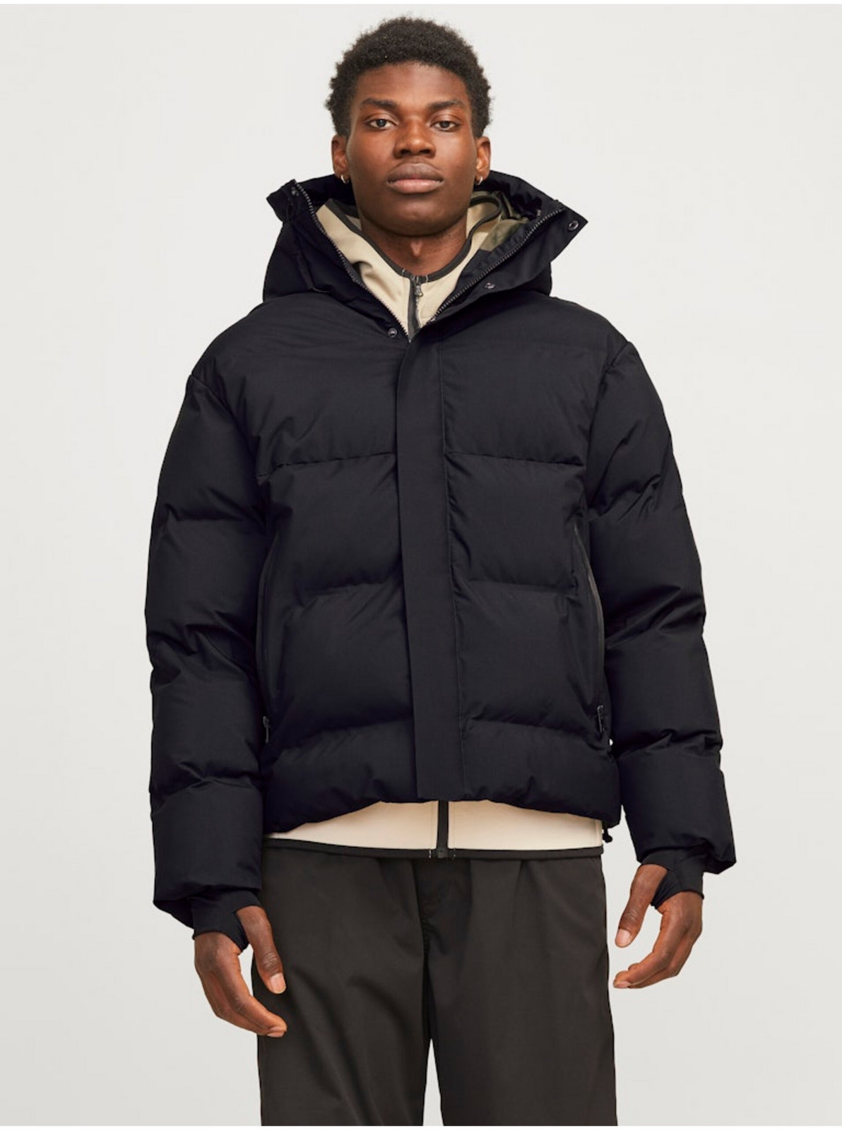 Čierna pánska zimná prešívaná bunda Jack & Jones Alpha