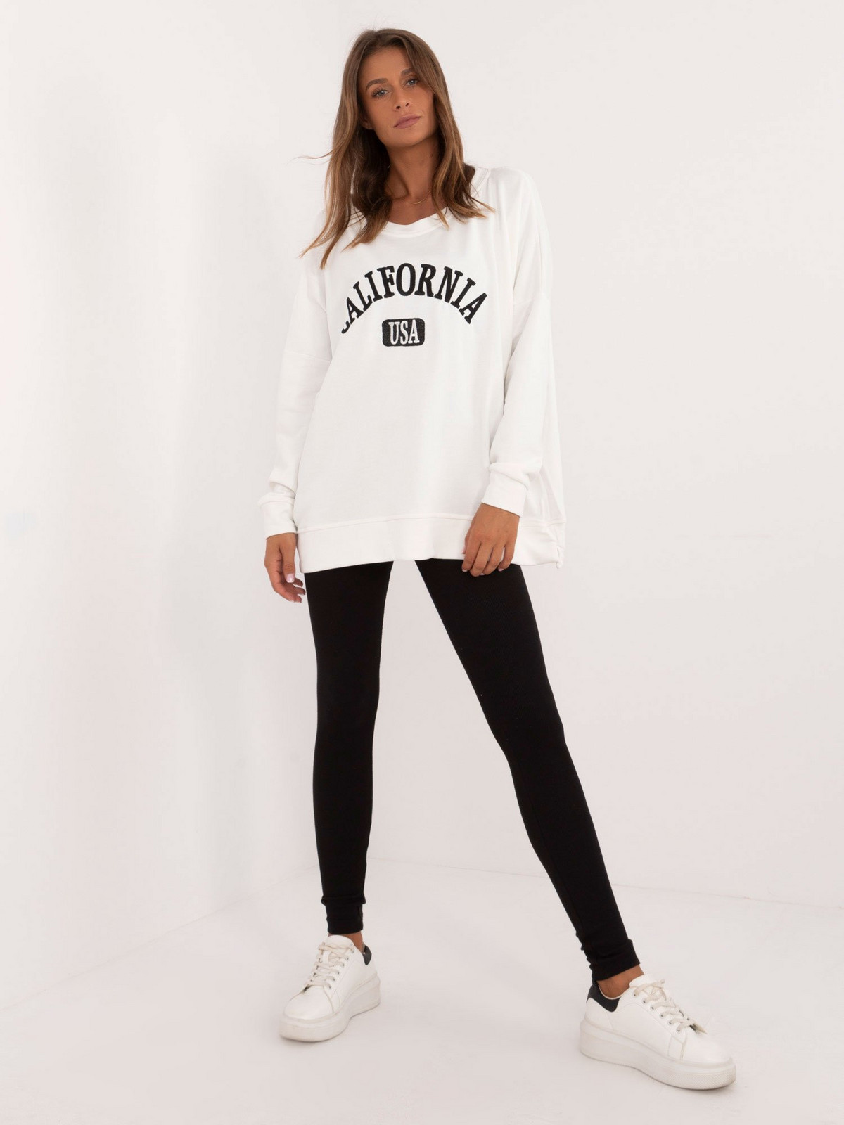Ecru tracksuit with oversize sweatshirt