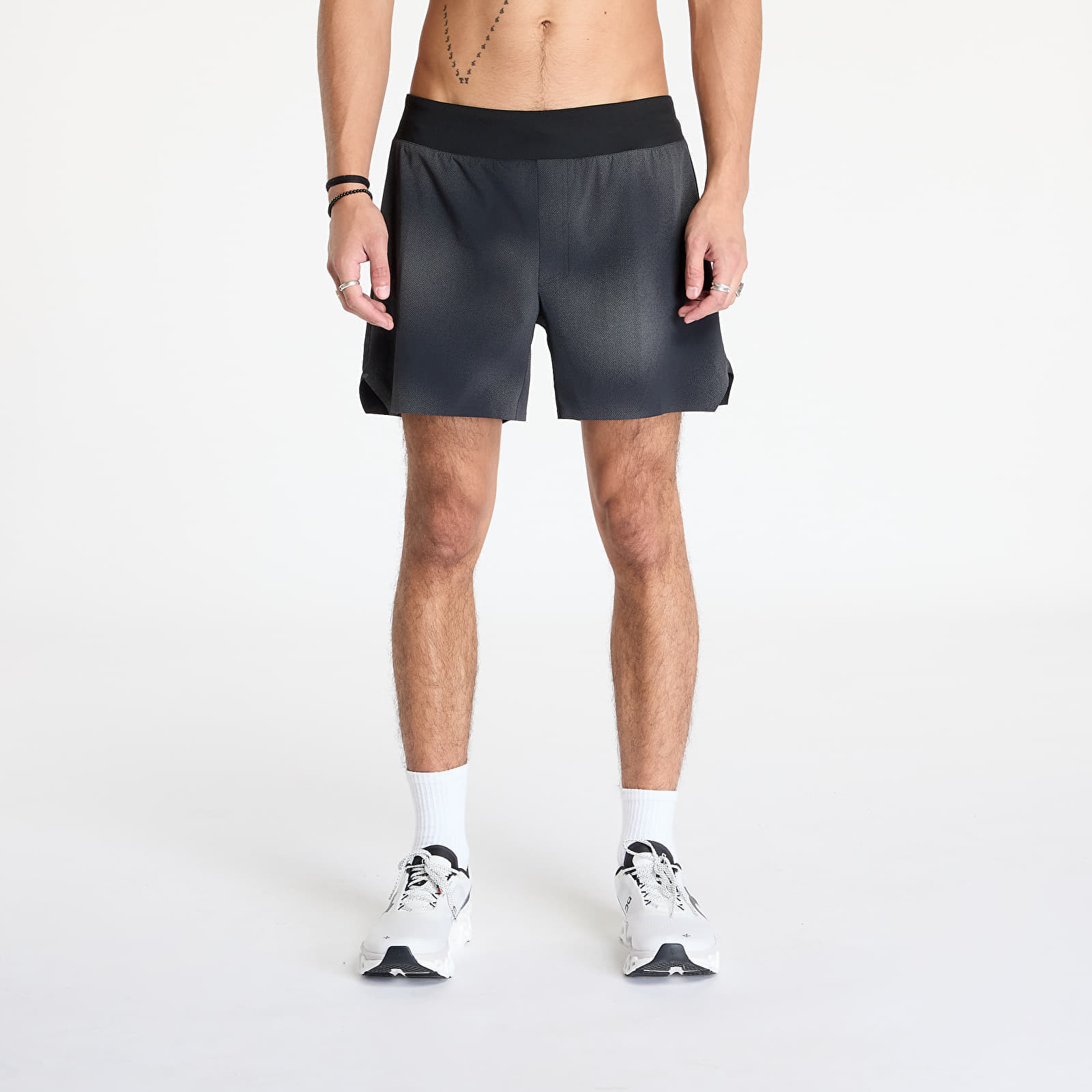 On Lightweight Shorts Lumos Black S