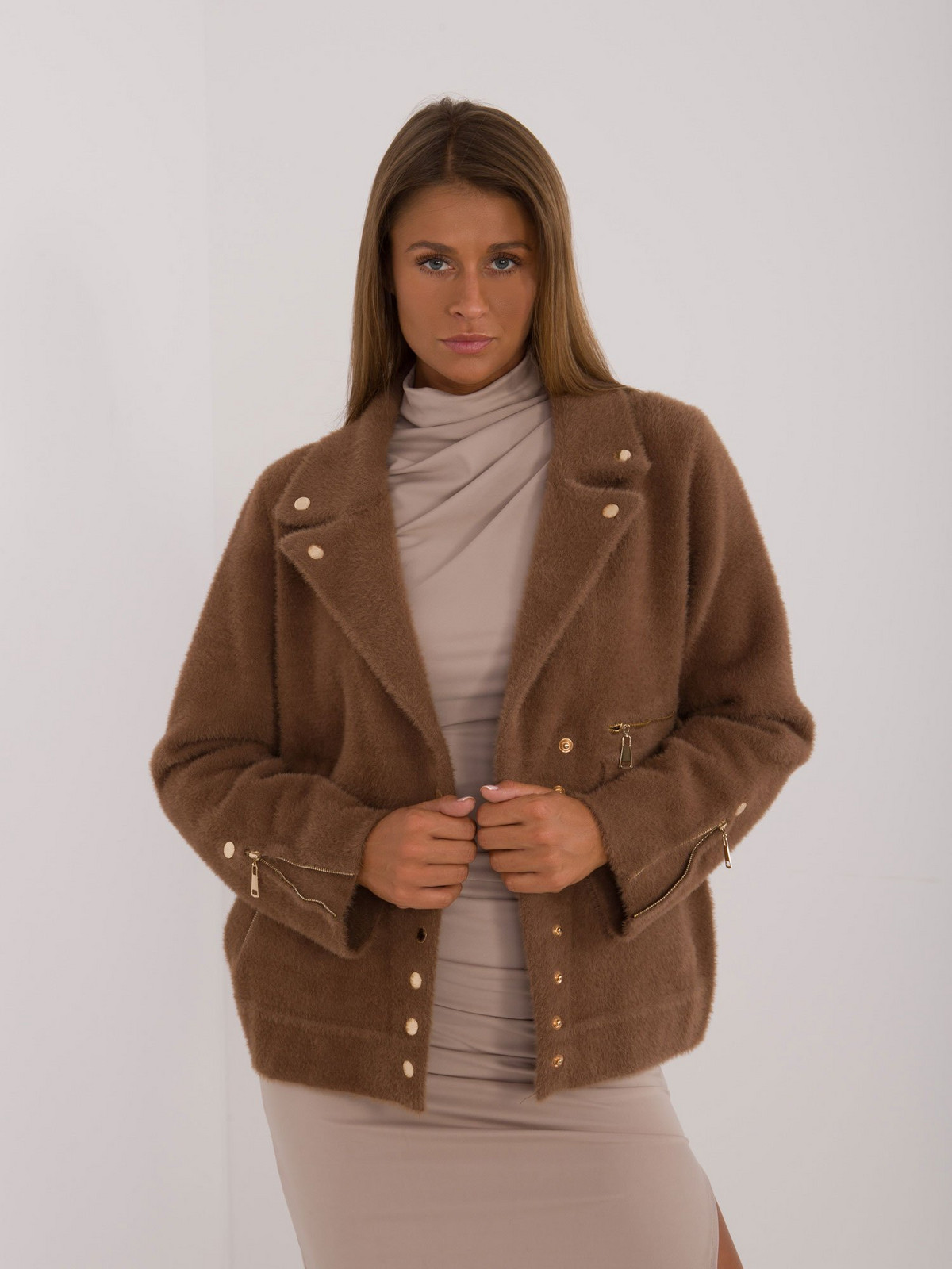 Brown alpaca jacket with snap fasteners