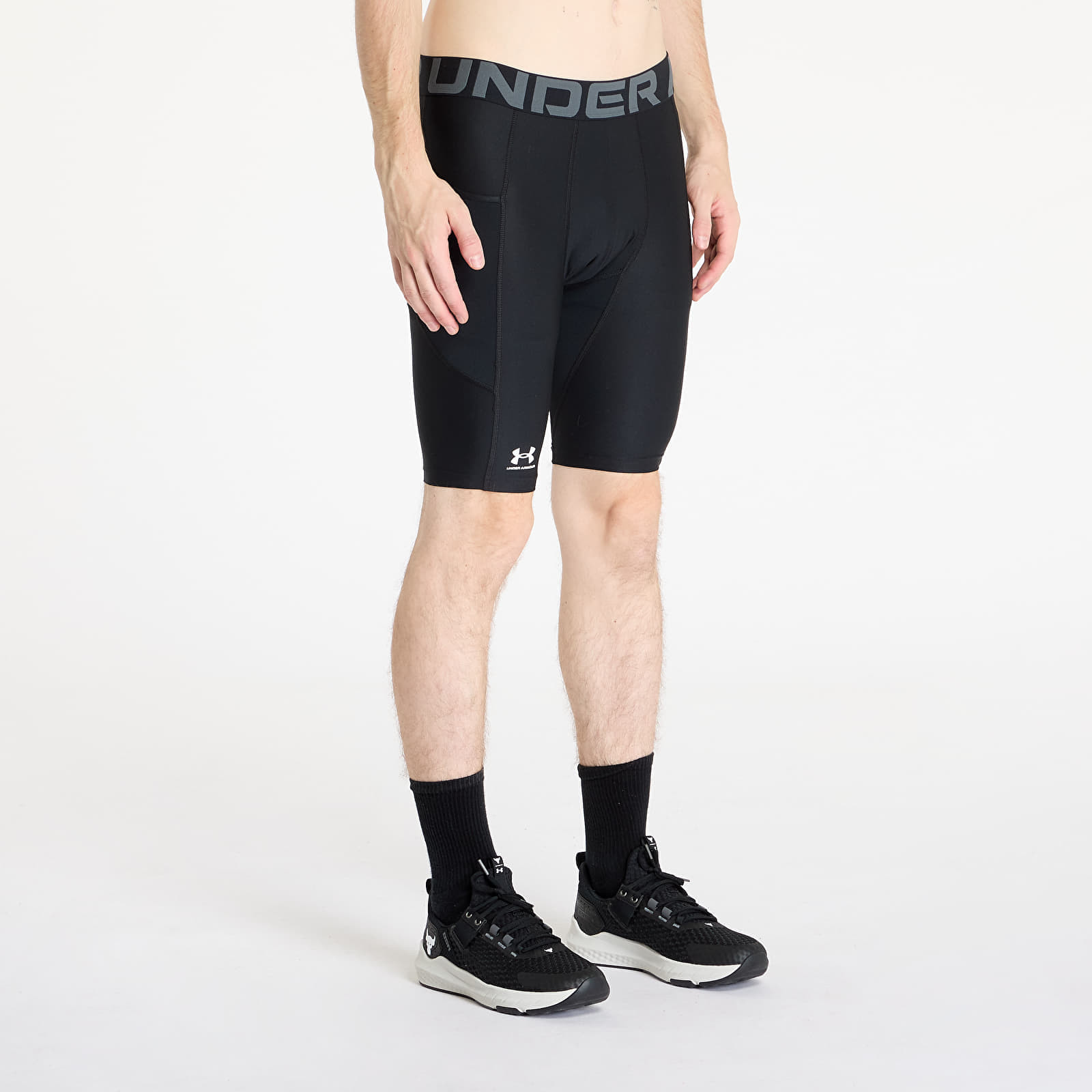 Šortky Under Armour HeatGear Armour Long Shorts Black/ White M