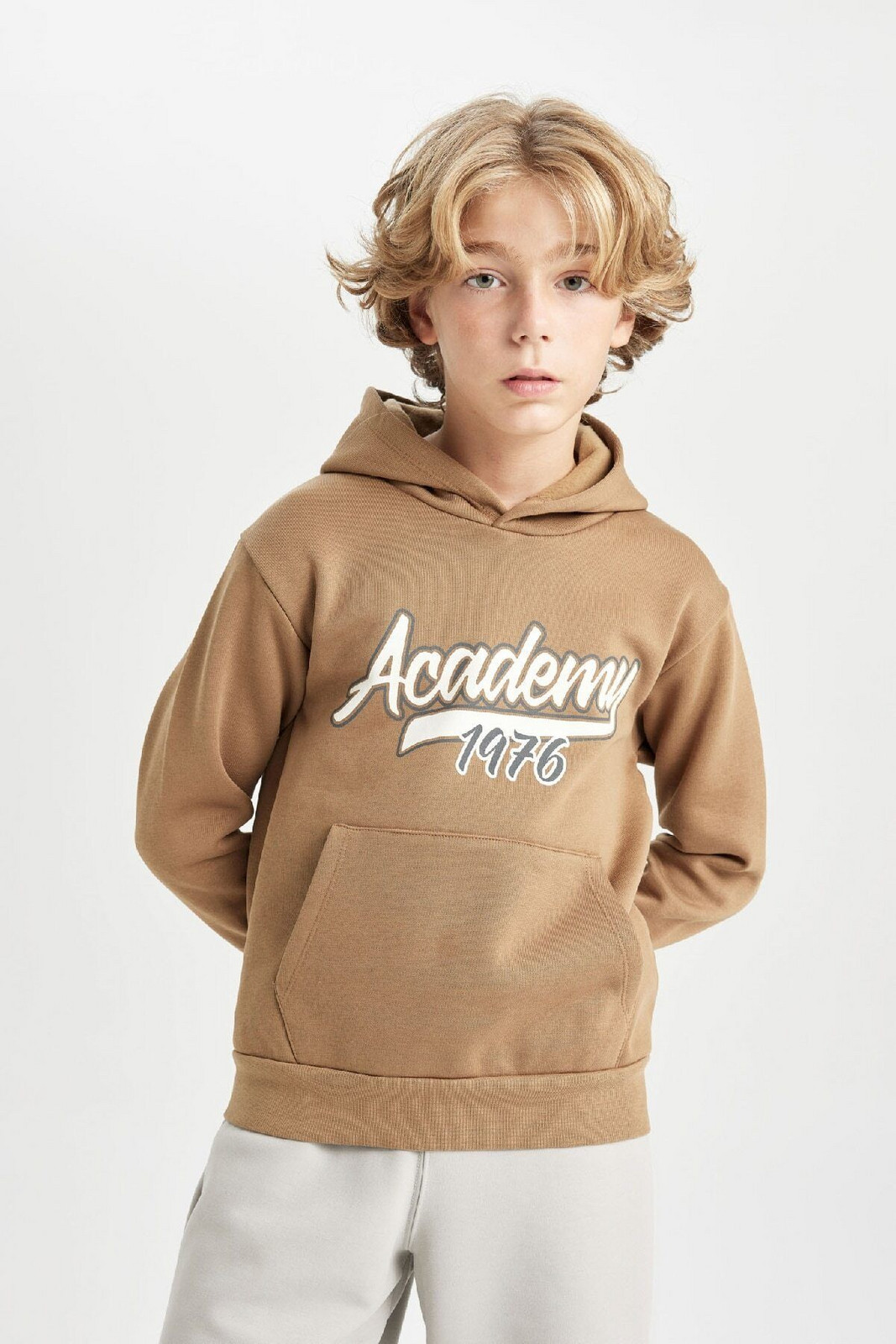 DEFACTO Boy Brown Regular Fit Hooded Pocket Thick Sweatshirt