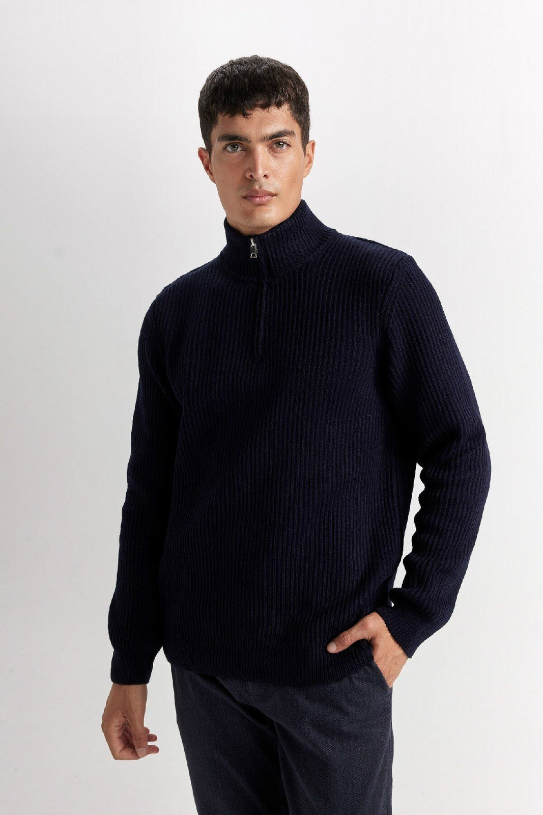 DEFACTO Men's Navy Blue Standard Fit Regular Cut Bato Collar Zippered Plain Knitwear Sweater