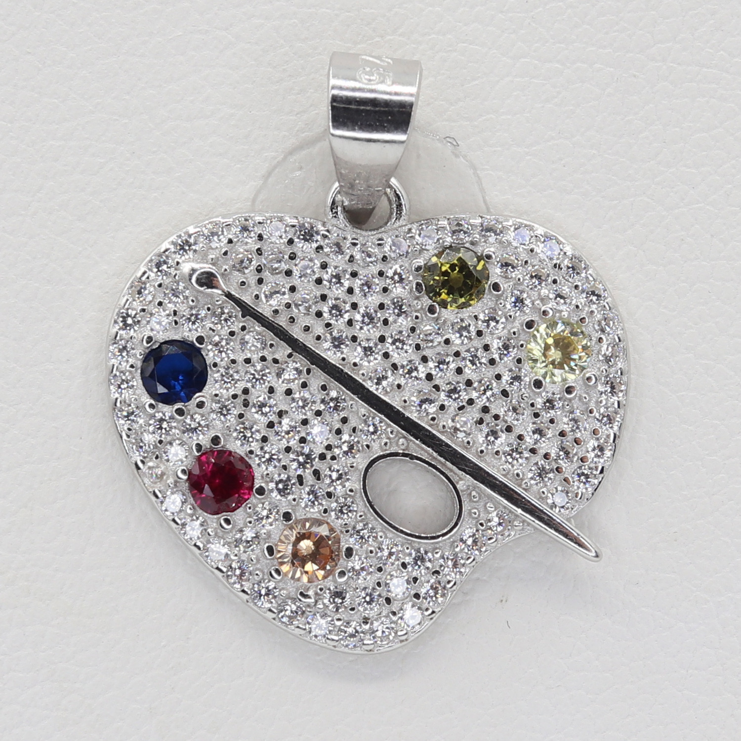 Strieborný prívesok 111078