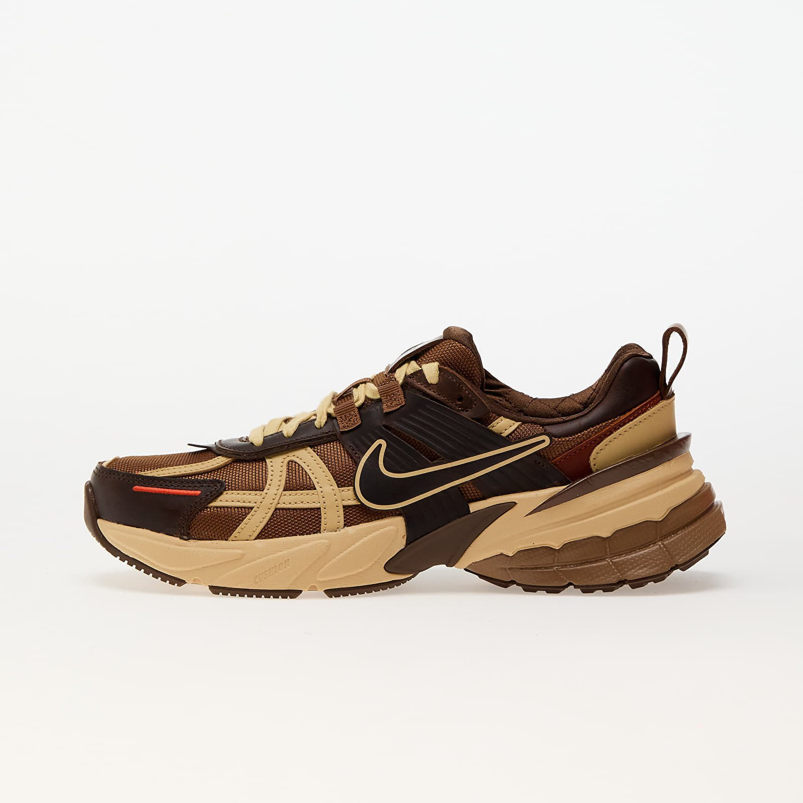 Tenisky Nike W V2K Run Lt British Tan/ Lt British Tan-Sesame EUR 40.5