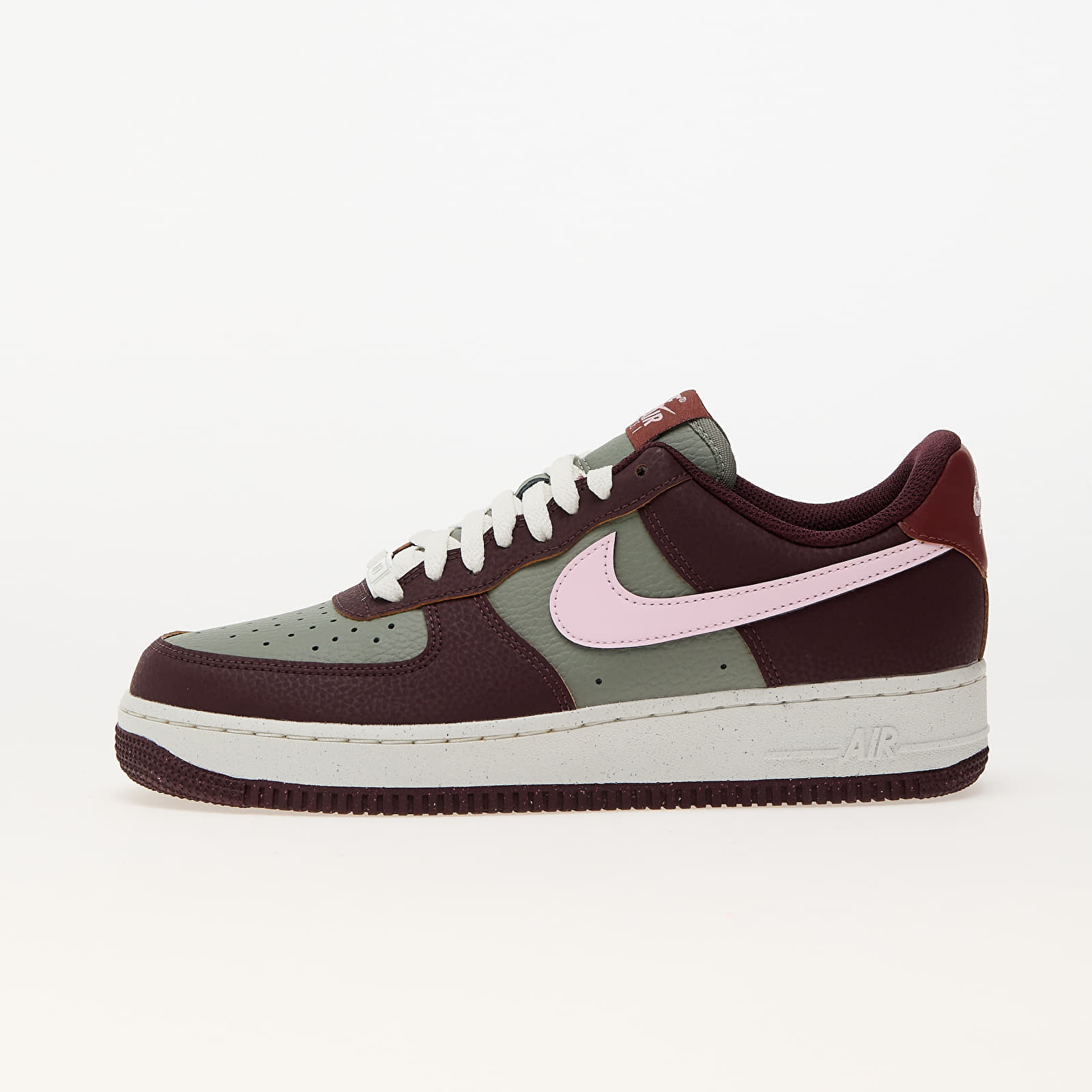Tenisky Nike W Air Force 1 '07 Next Nature Burgundy Crush/ Pink Foam -Dark Stucco EUR 36