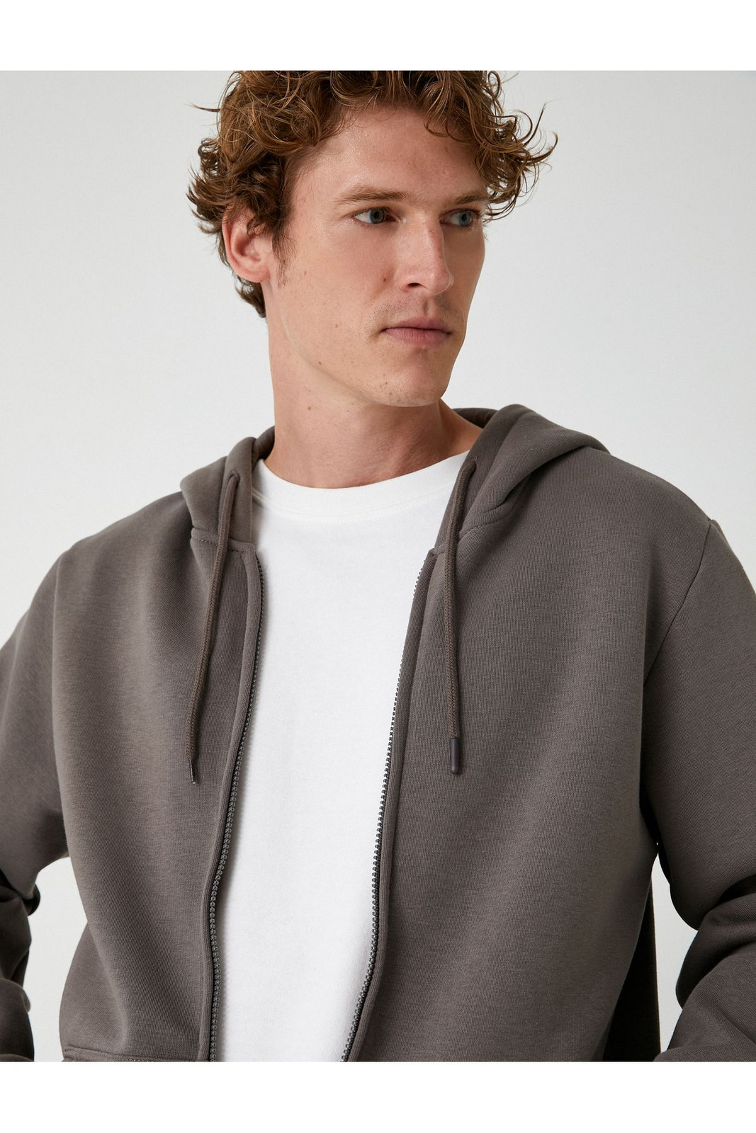 Koton Pocket Detailed Raised Zippered Cotton Hooded Sweatshirt