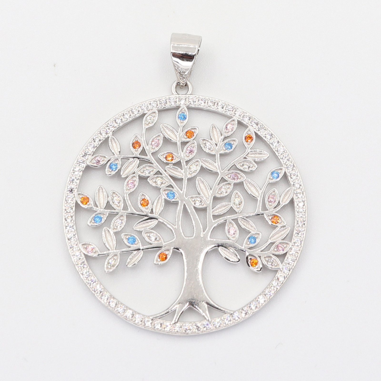 Strieborný prívesok 111104