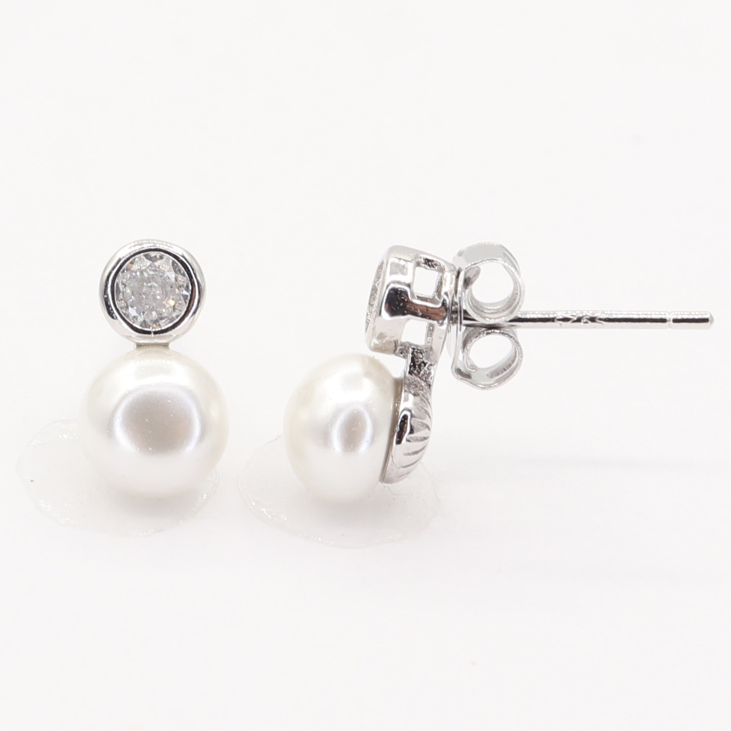 Strieborné náušnice 111107