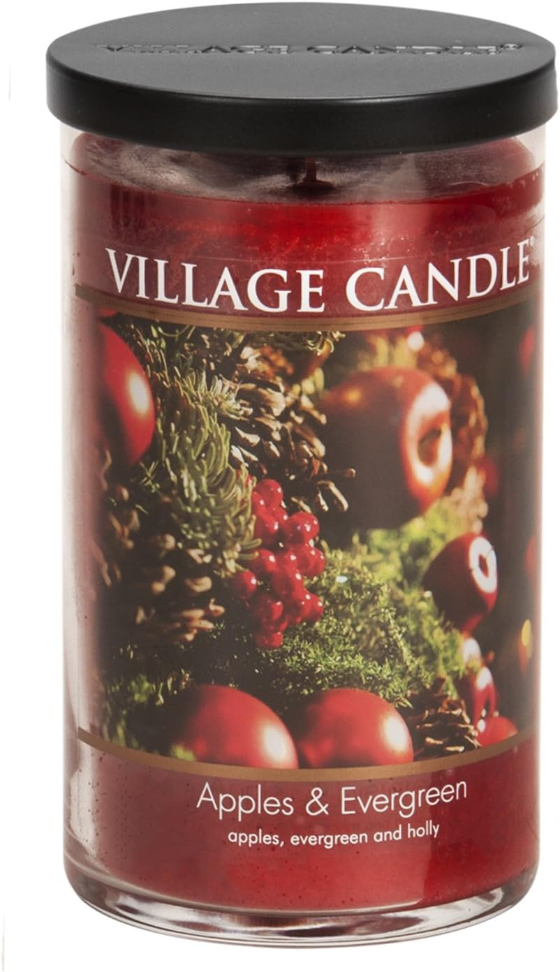 Village Candle Vonná sviečka Jablko & Cezmína (Apples & Evergreen) 538 g