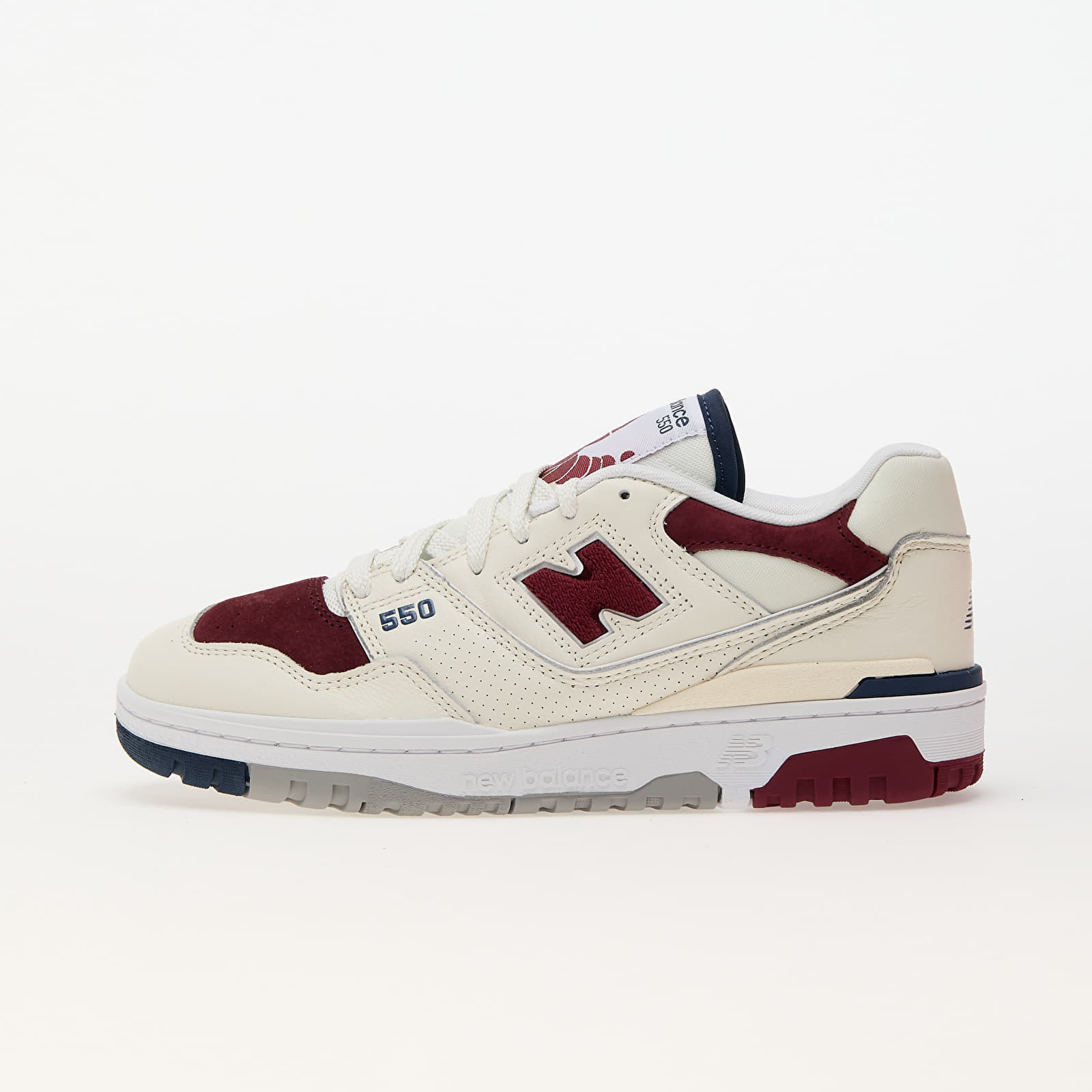 Tenisky New Balance 550 White EUR 40.5