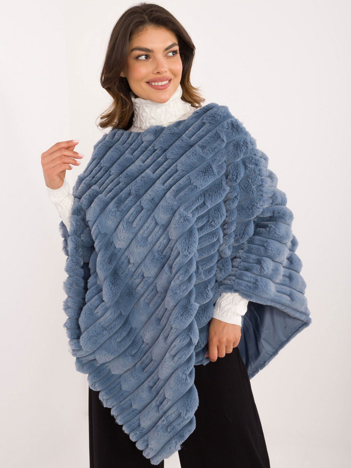 Blue fur poncho with lining