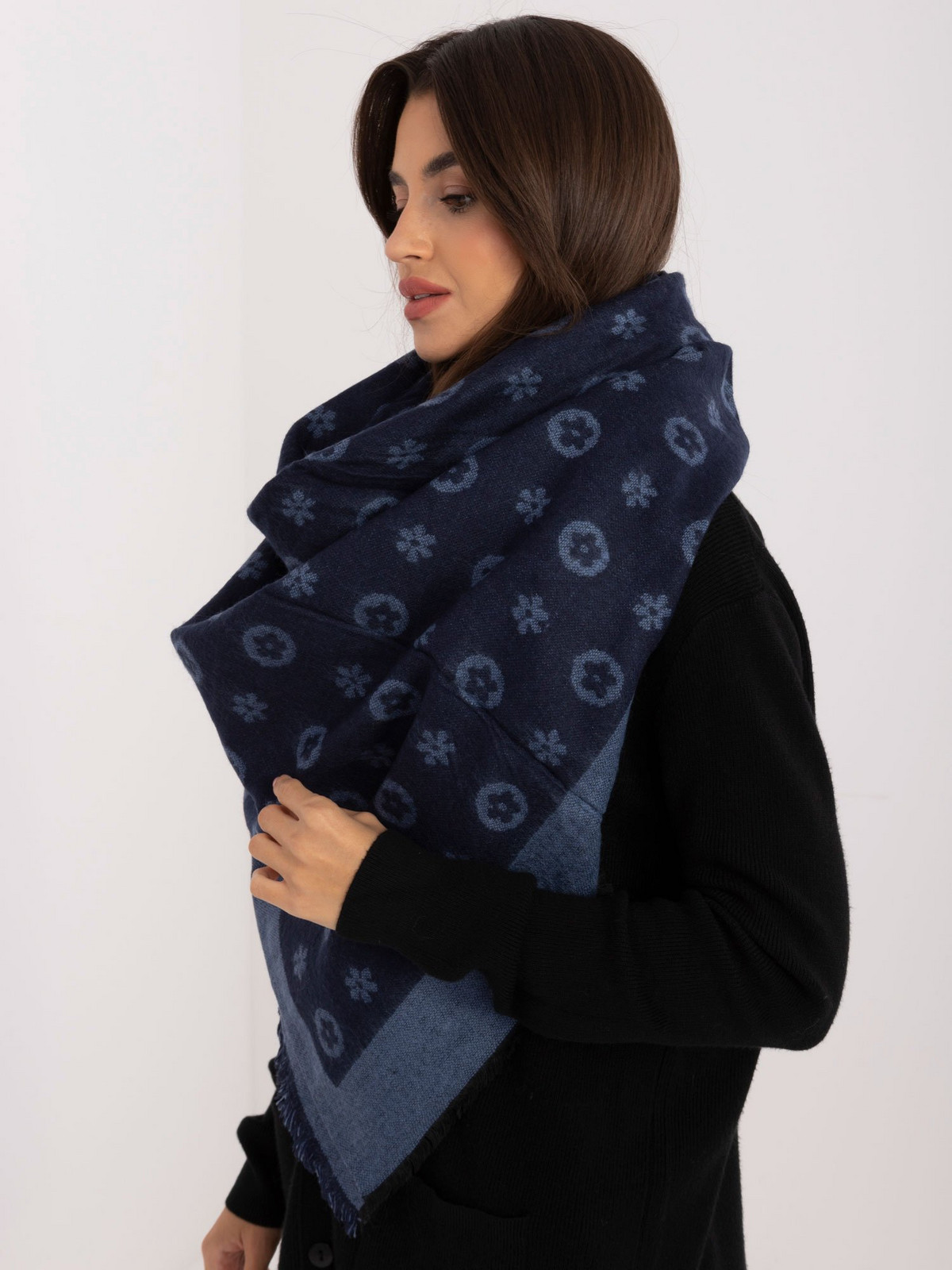 Dark blue women's wool scarf