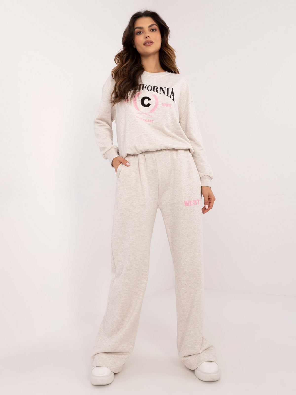 Light beige melange tracksuit with patches