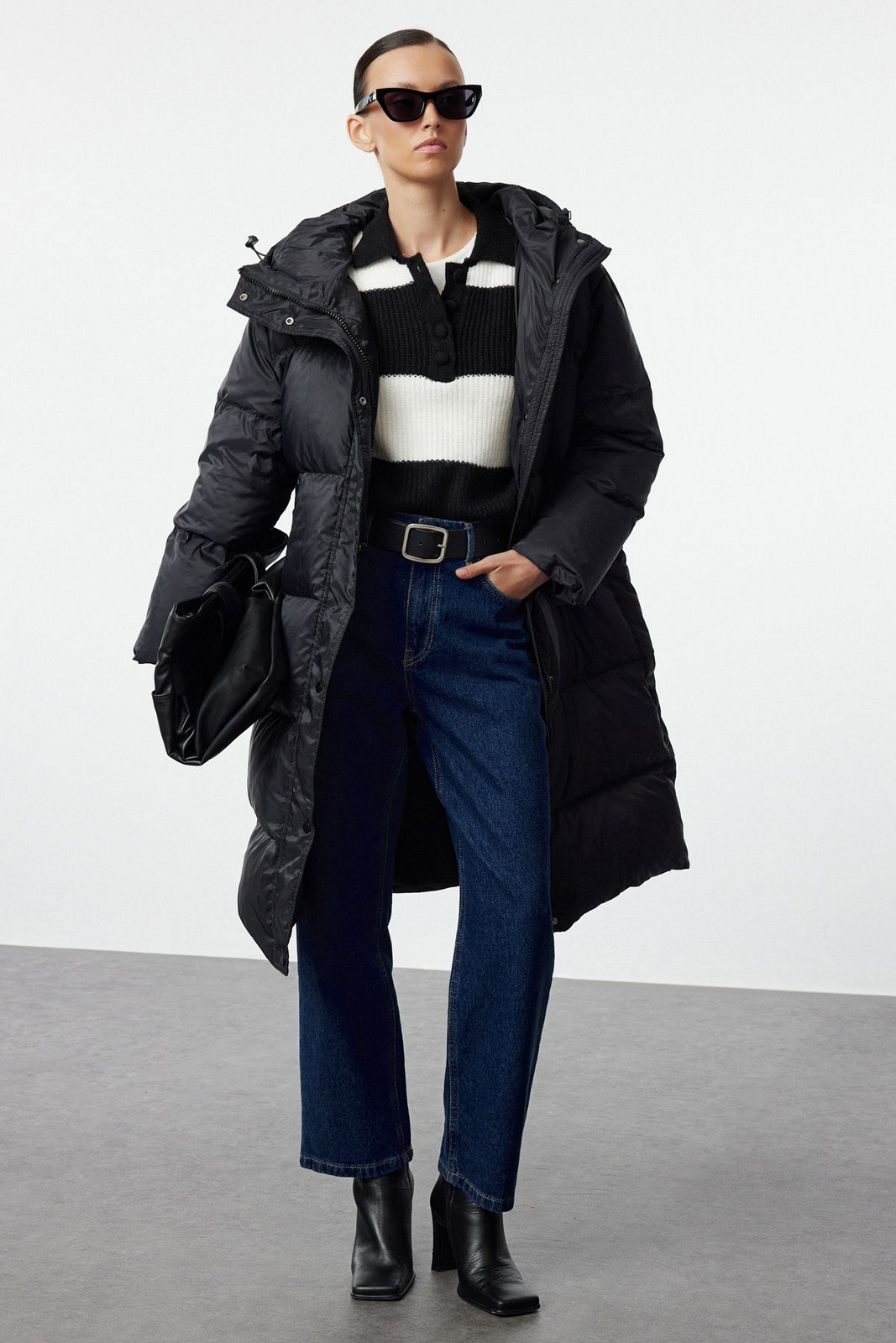 Trendyol Black Oversize Goose Down Water Repellent Long Puffer Jacket